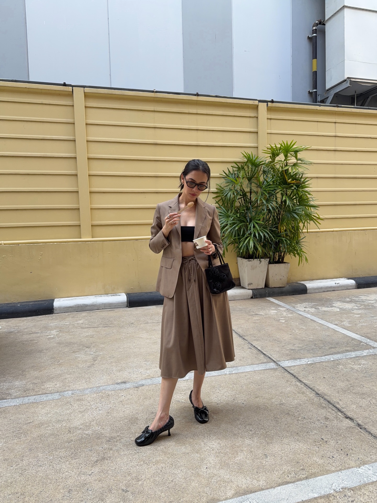 ซาร่า เล็กจ์