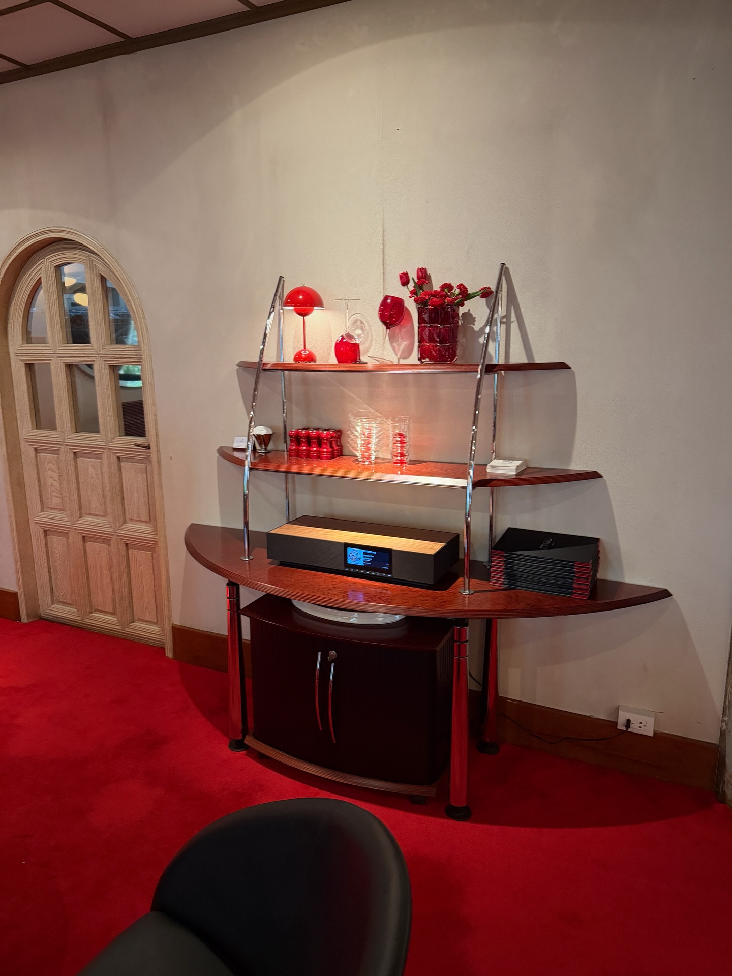 ซาร่า เล็กจ์