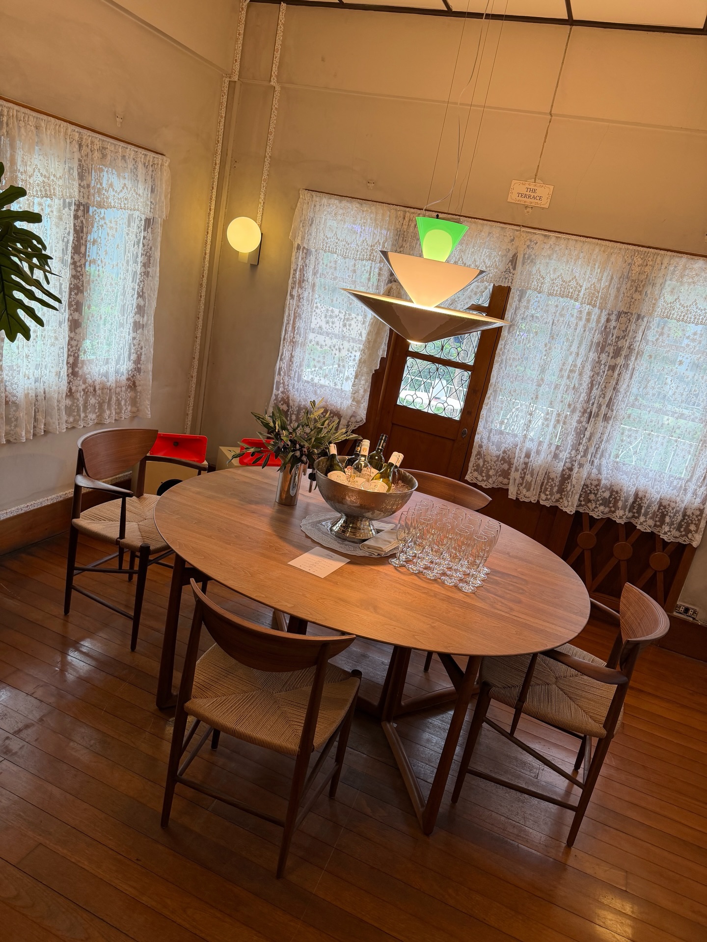 ซาร่า เล็กจ์