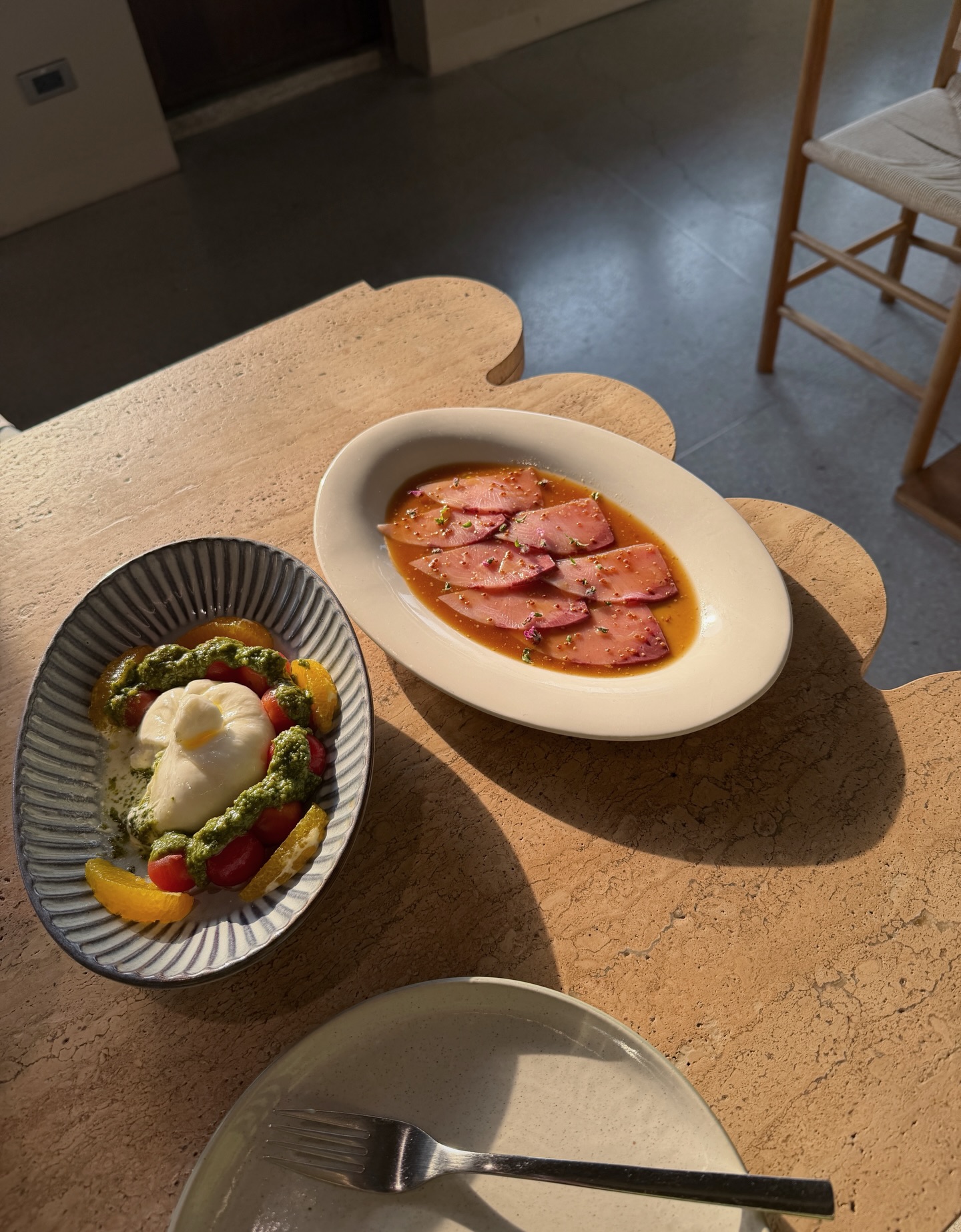 ซาร่า เล็กจ์