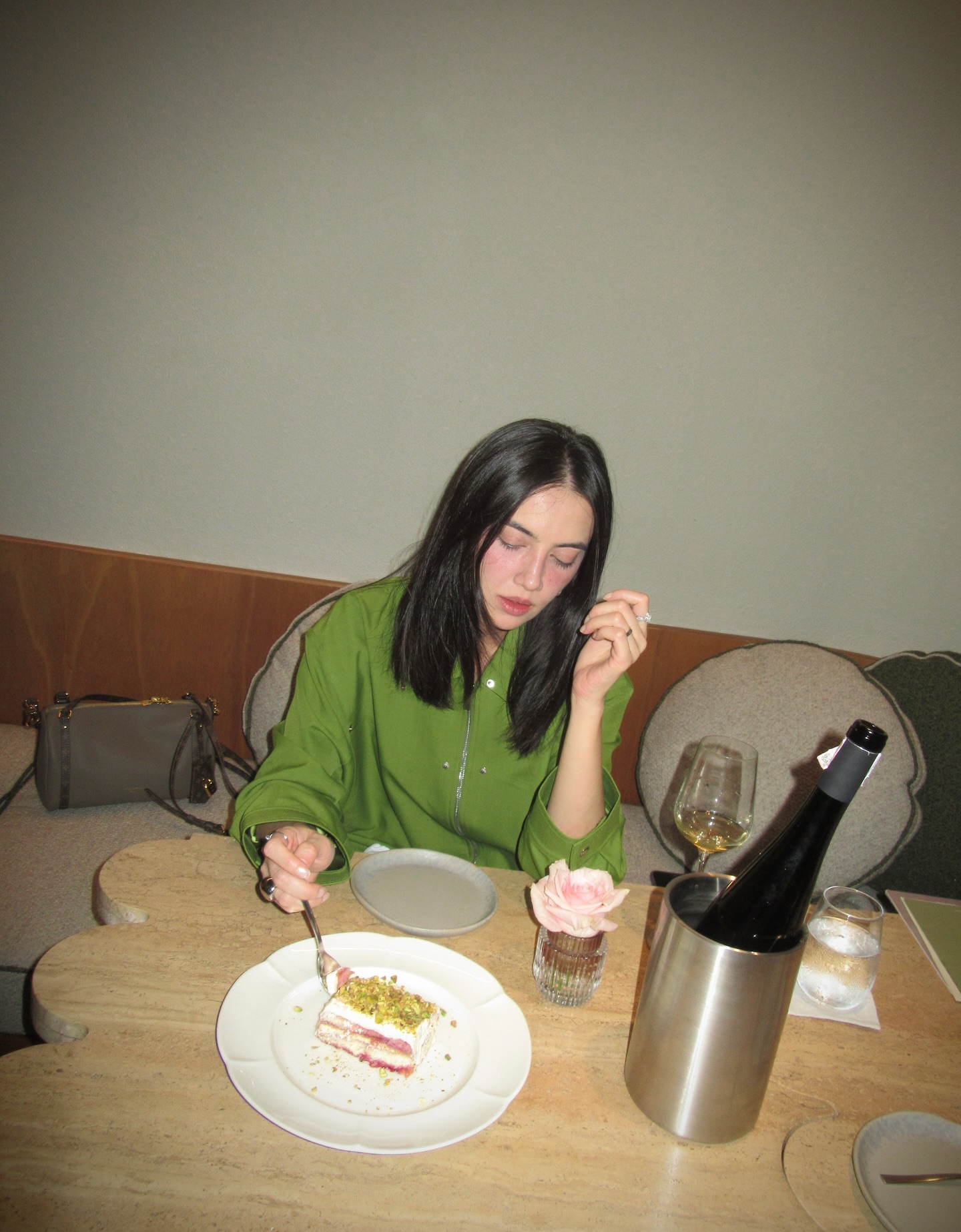 ซาร่า เล็กจ์