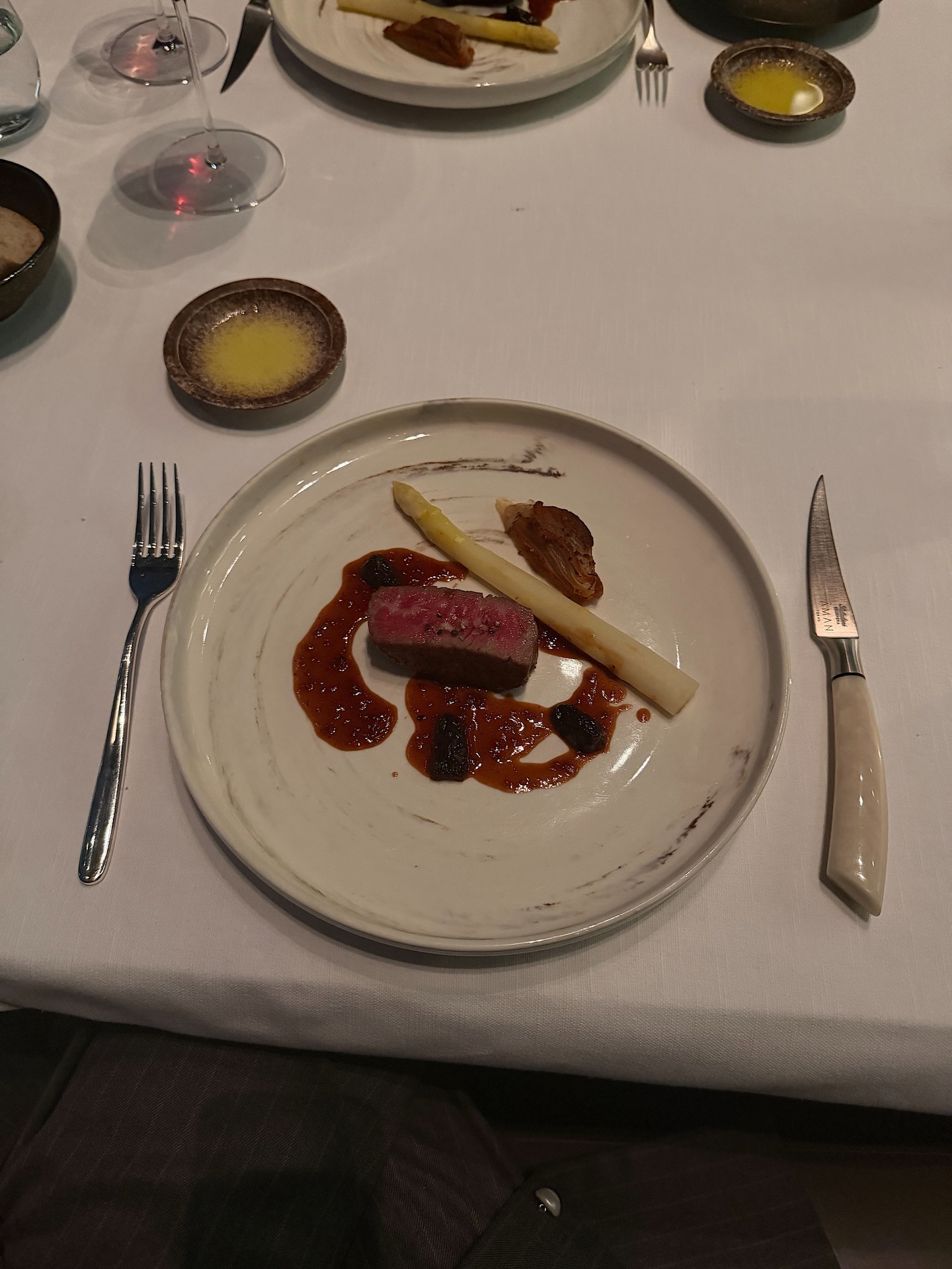 ซาร่า เล็กจ์