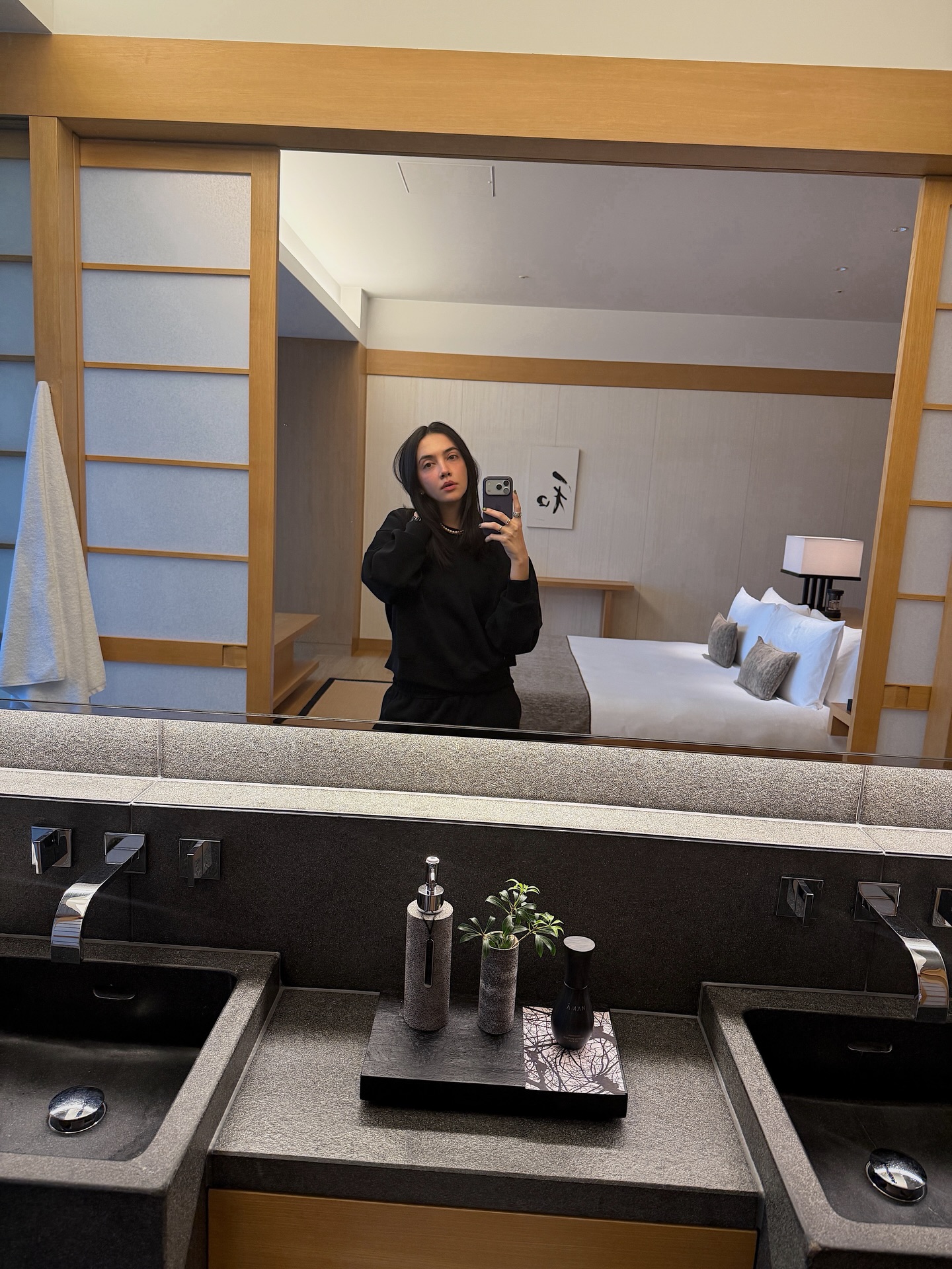 ซาร่า เล็กจ์