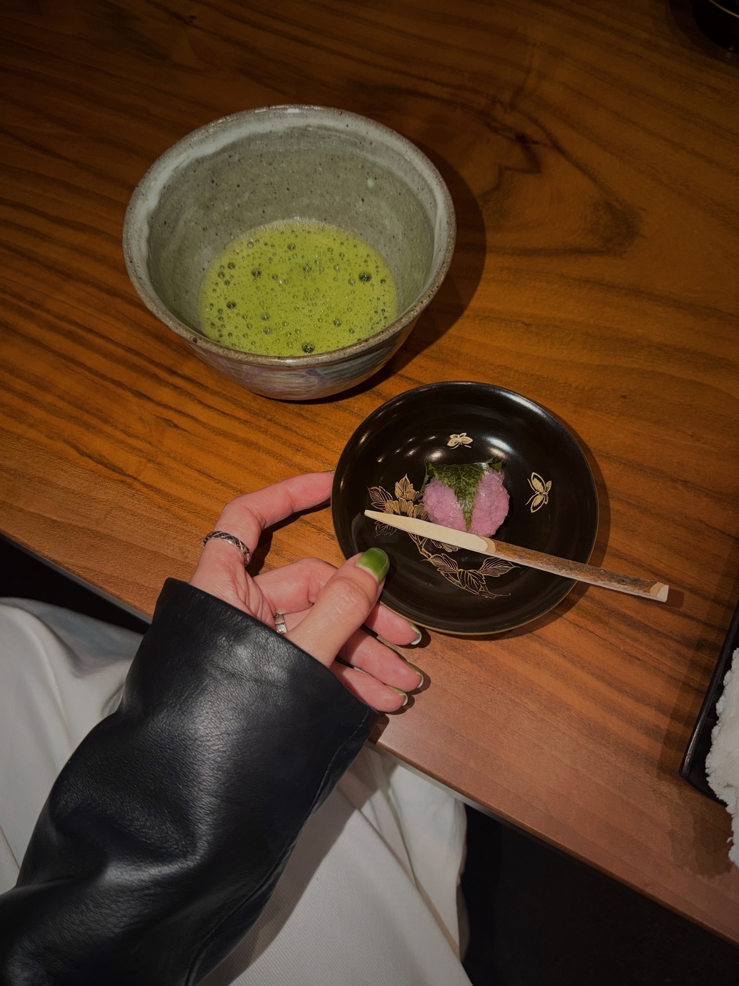 ซาร่า เล็กจ์