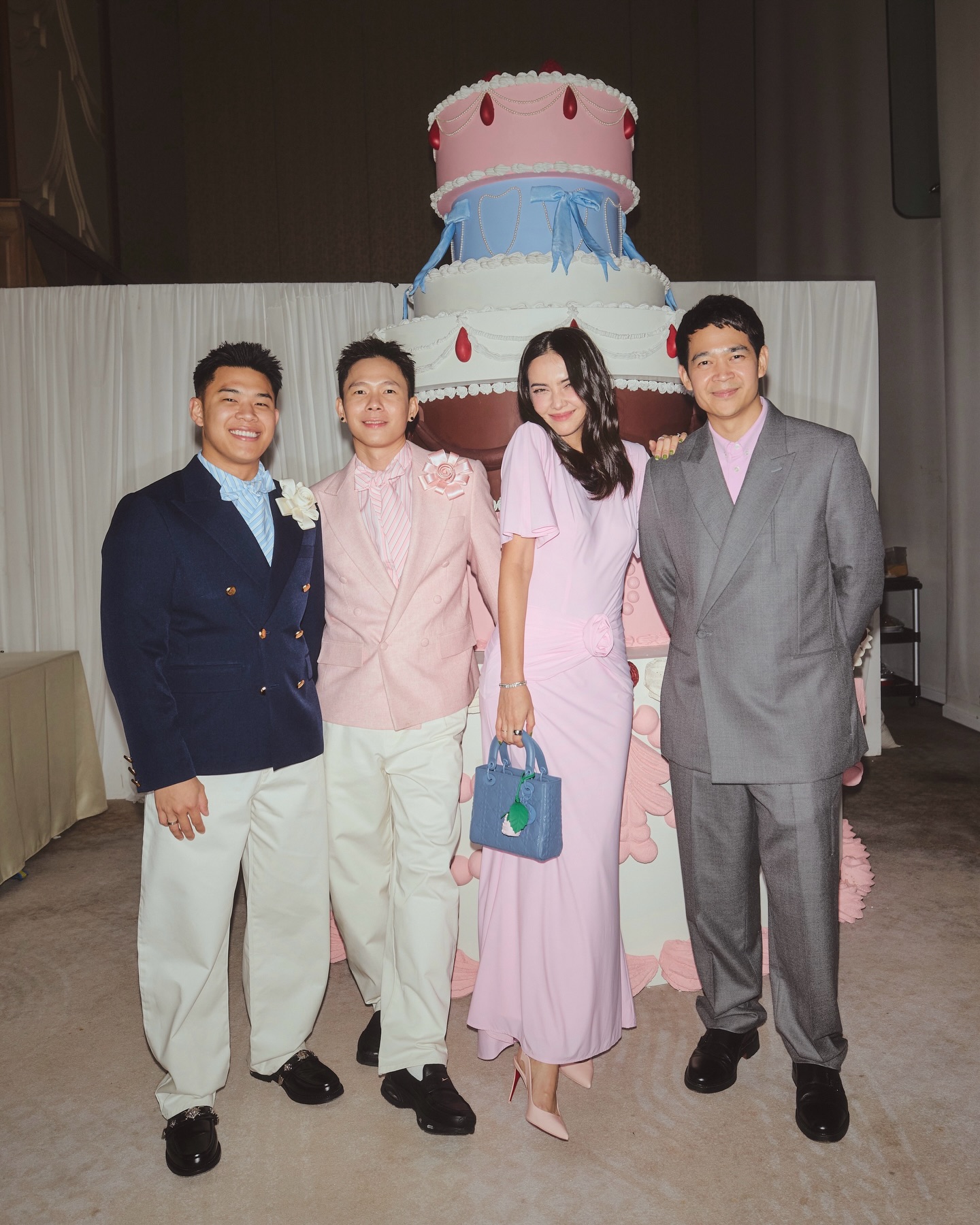 ซาร่า เล็กจ์