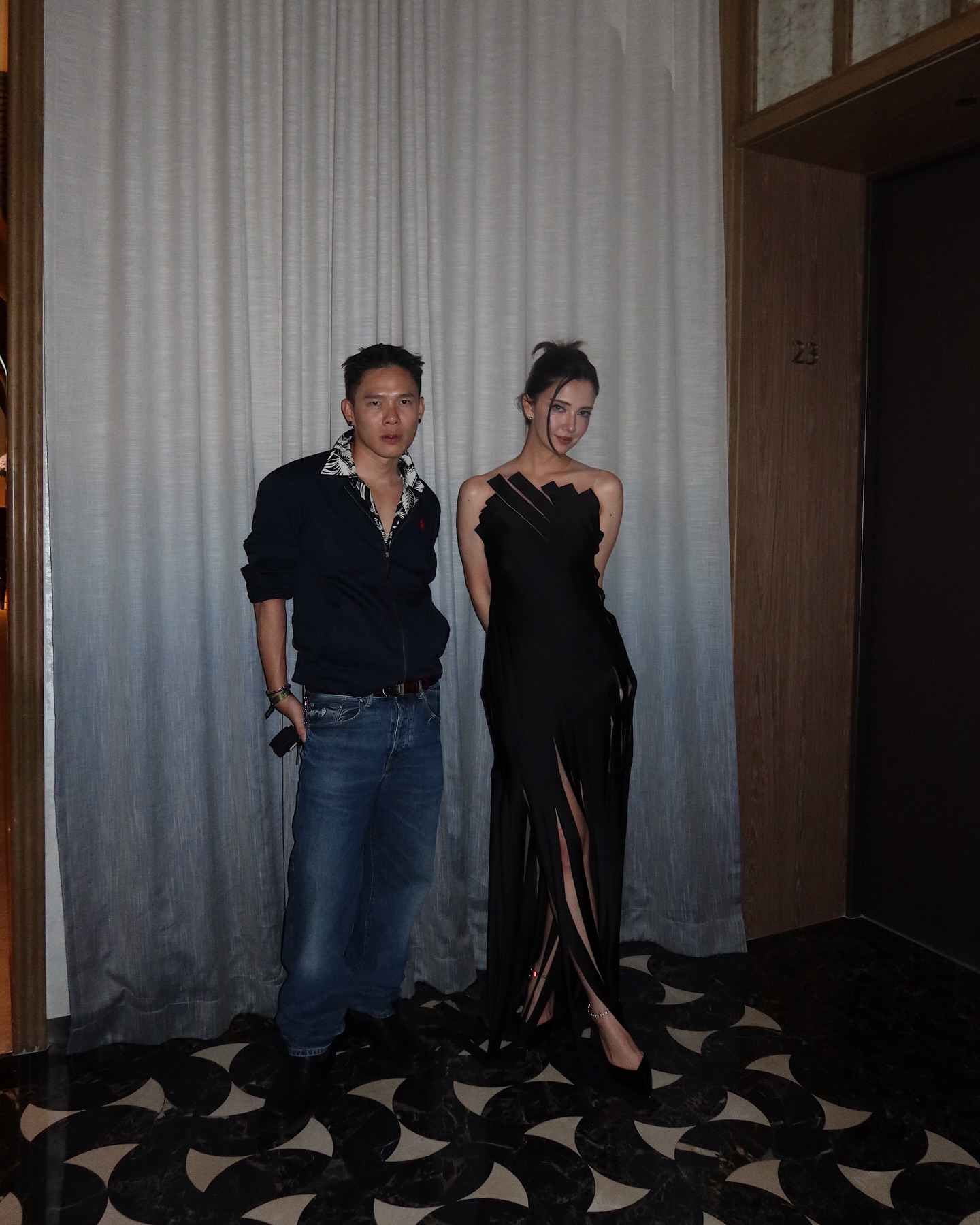 ซาร่า เล็กจ์