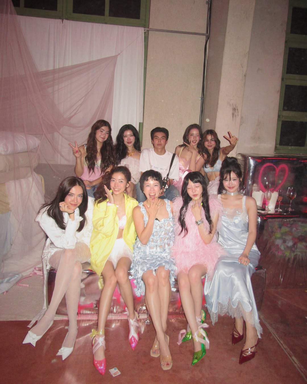 ซาร่า เล็กจ์