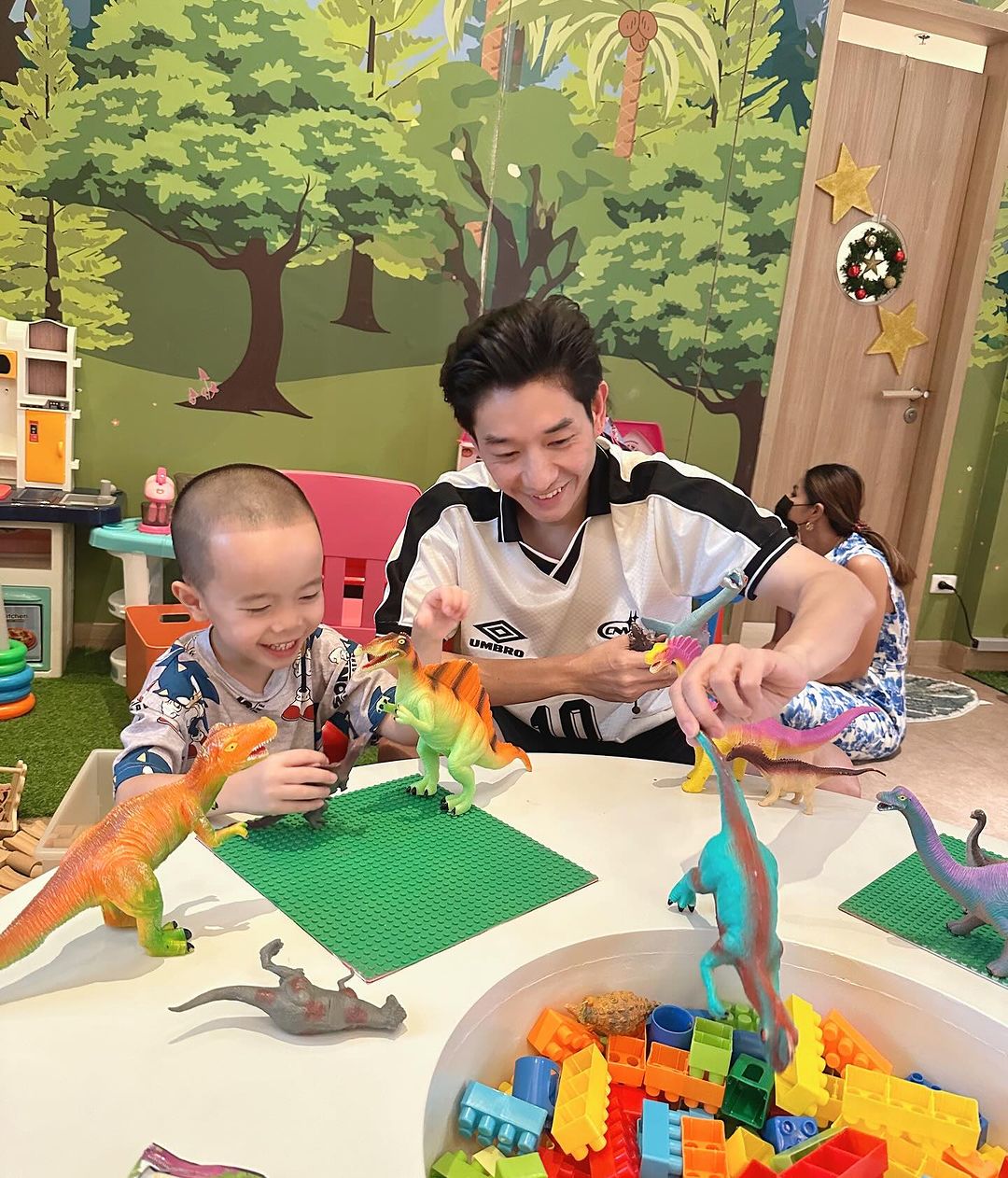 บอย - อนุวัฒน์ สงวนศักดิ์ภักดี