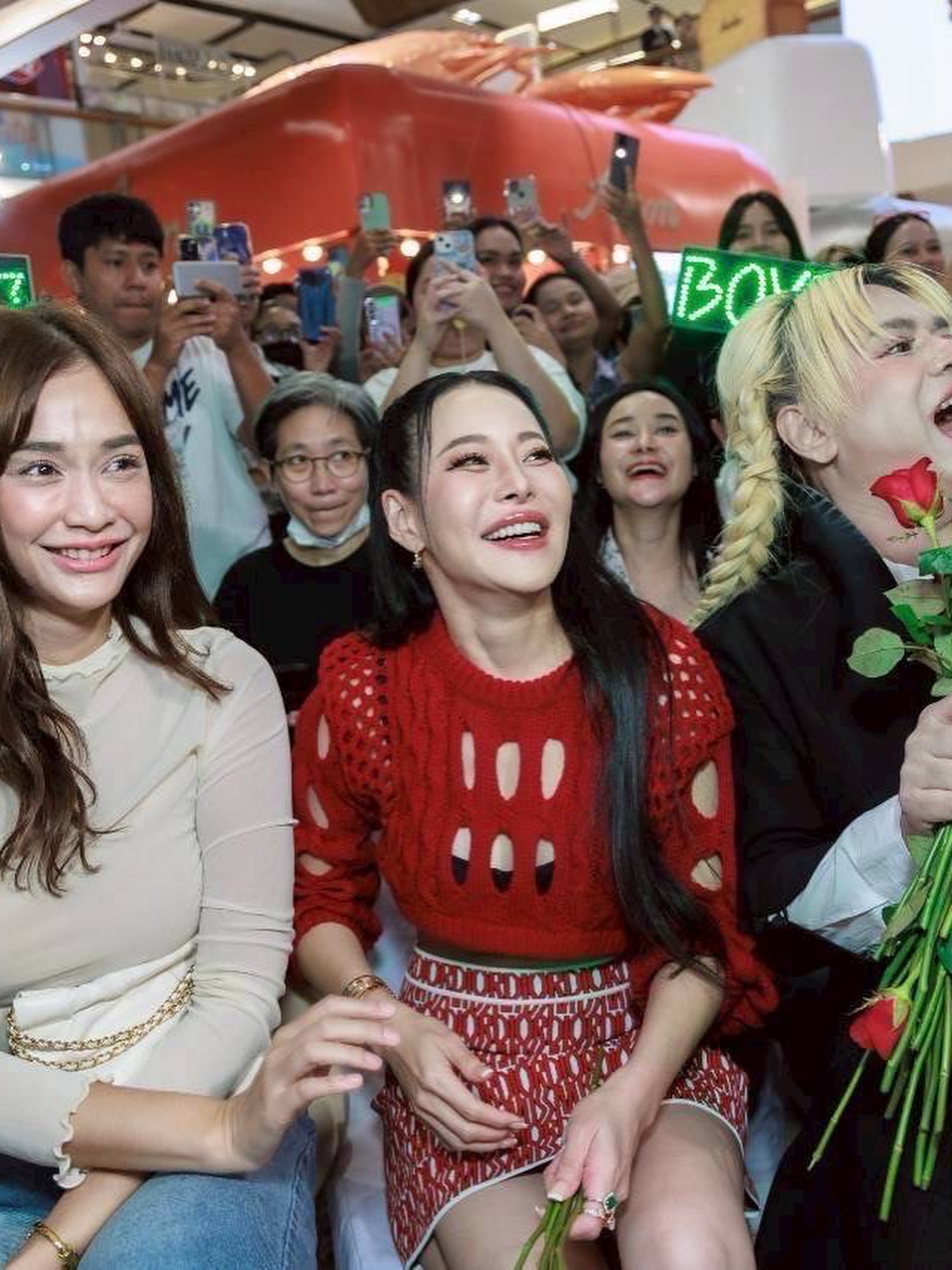 บอย - อนุวัฒน์ สงวนศักดิ์ภักดี