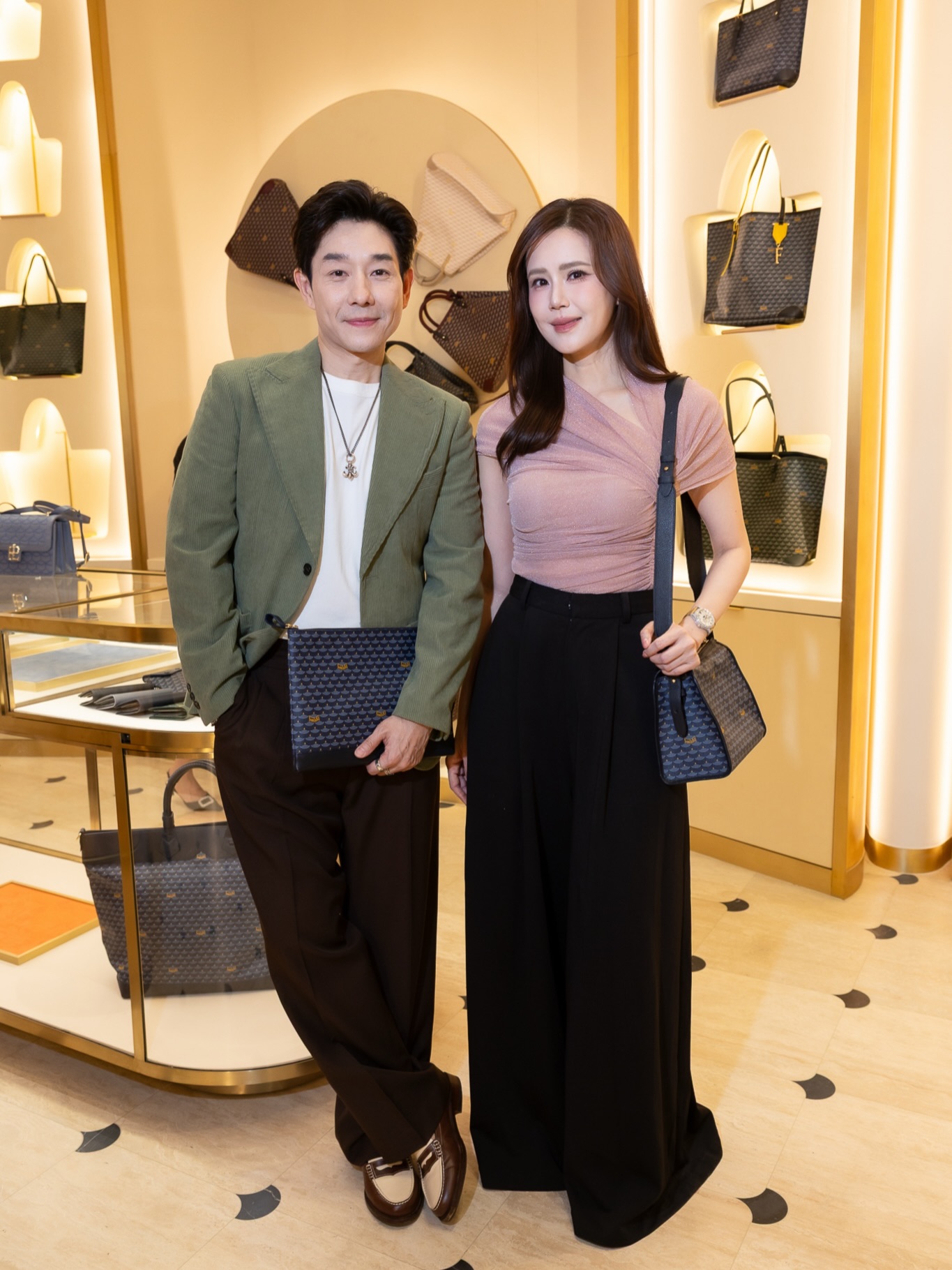 บอย - อนุวัฒน์ สงวนศักดิ์ภักดี