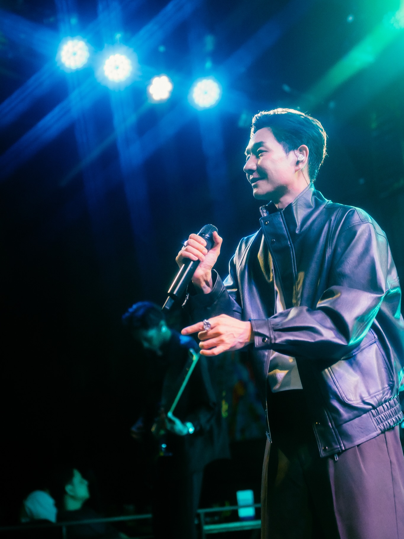บอย - อนุวัฒน์ สงวนศักดิ์ภักดี