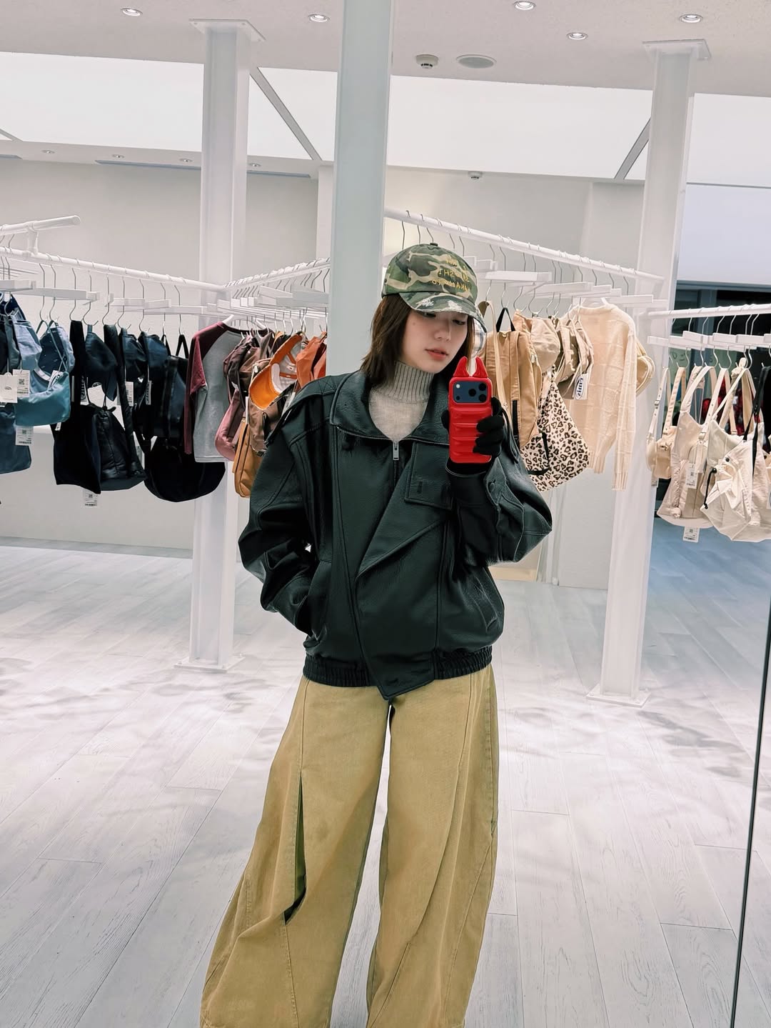 เฟรม - ศุภัคชญา สุขใบเย็น