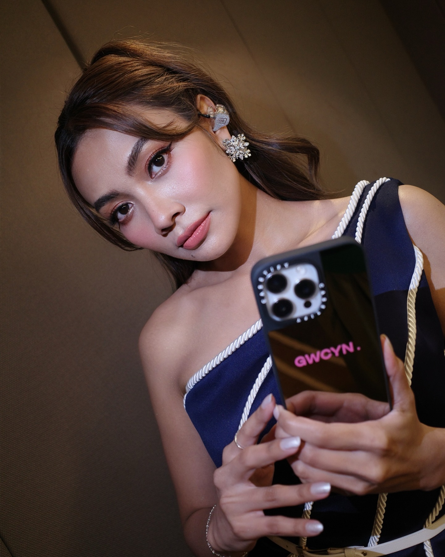 แก้ม - วิชญาณี เปียกลิ่น
