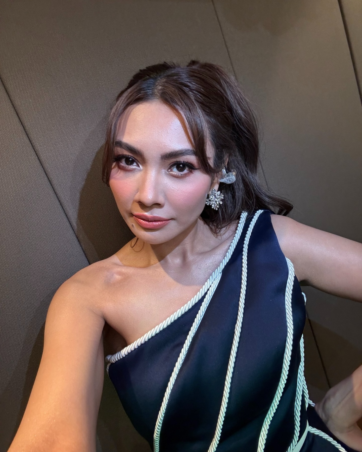 แก้ม - วิชญาณี เปียกลิ่น
