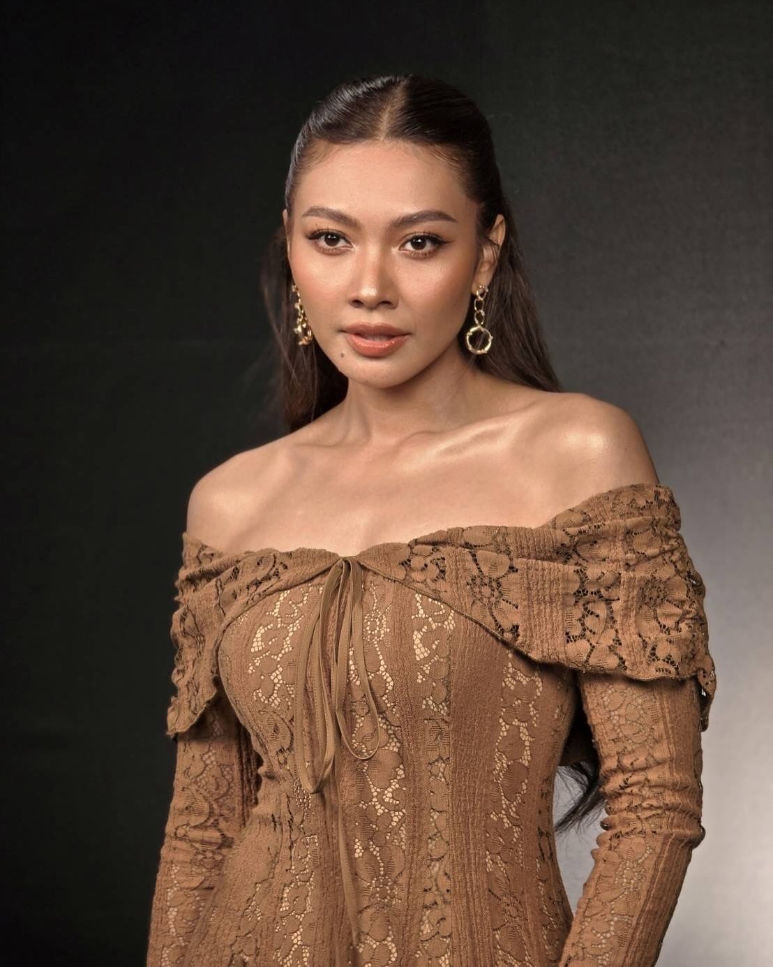 แก้ม - วิชญาณี เปียกลิ่น