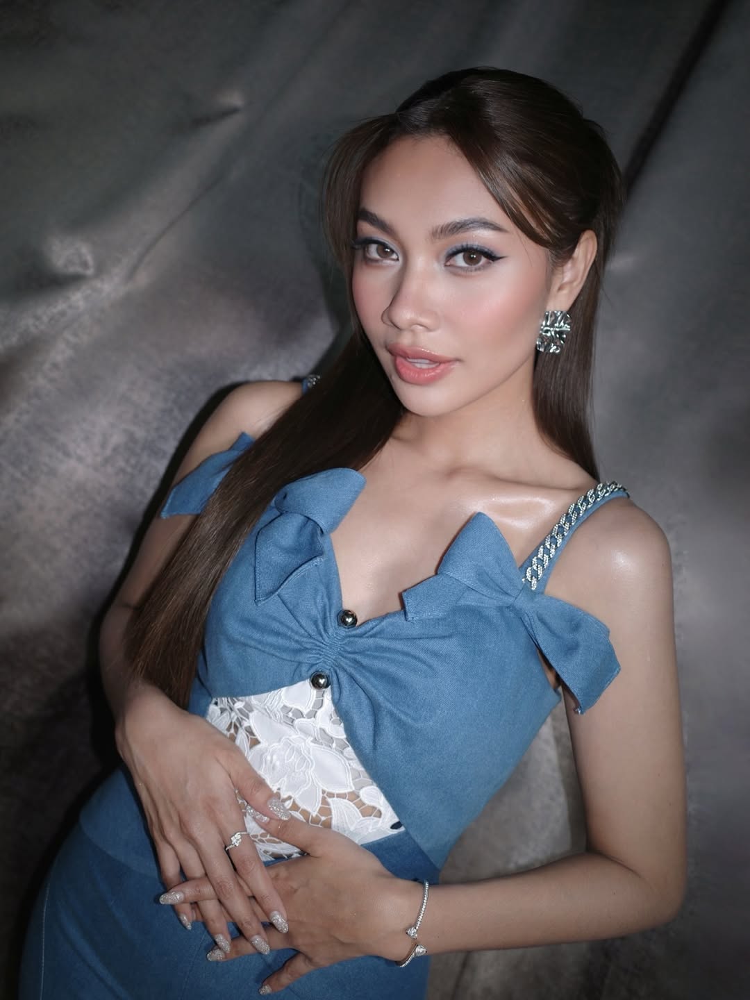 แก้ม - วิชญาณี เปียกลิ่น