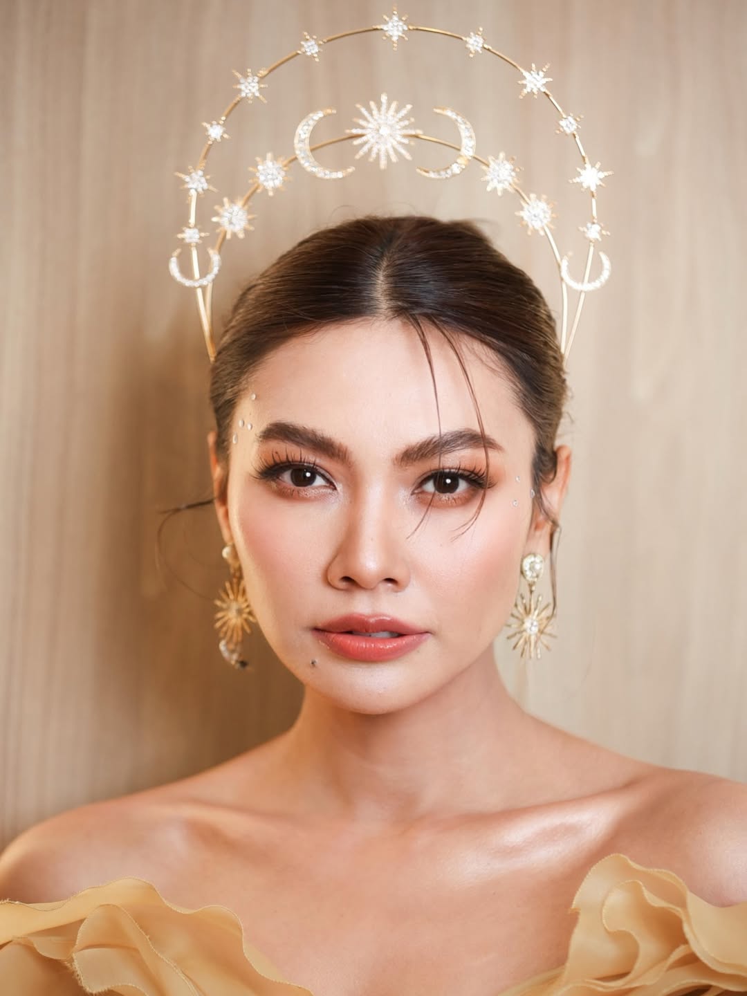 แก้ม - วิชญาณี เปียกลิ่น