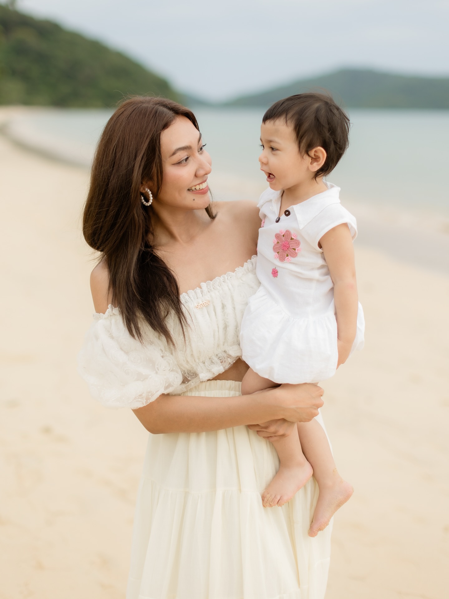 แก้ม - วิชญาณี เปียกลิ่น