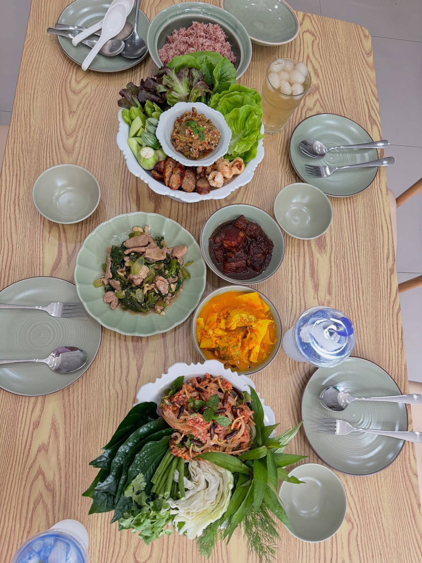 แก้ม - วิชญาณี เปียกลิ่น