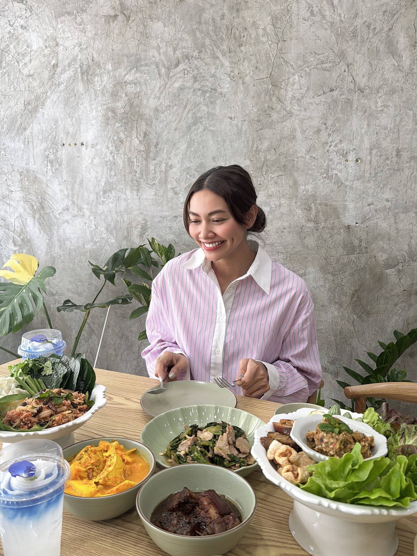 แก้ม - วิชญาณี เปียกลิ่น