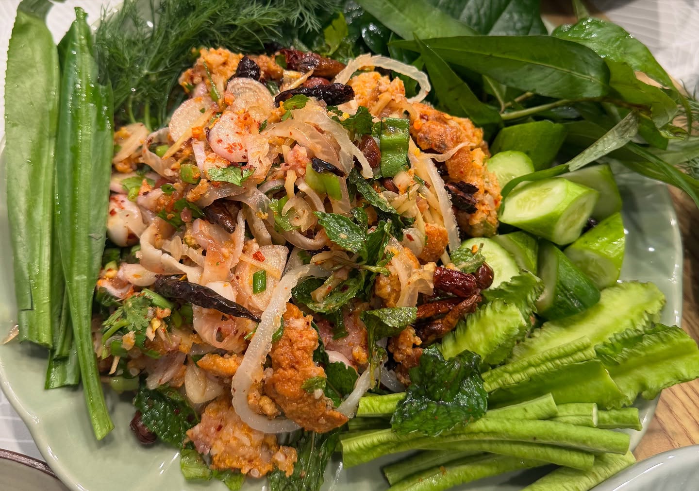 แก้ม - วิชญาณี เปียกลิ่น