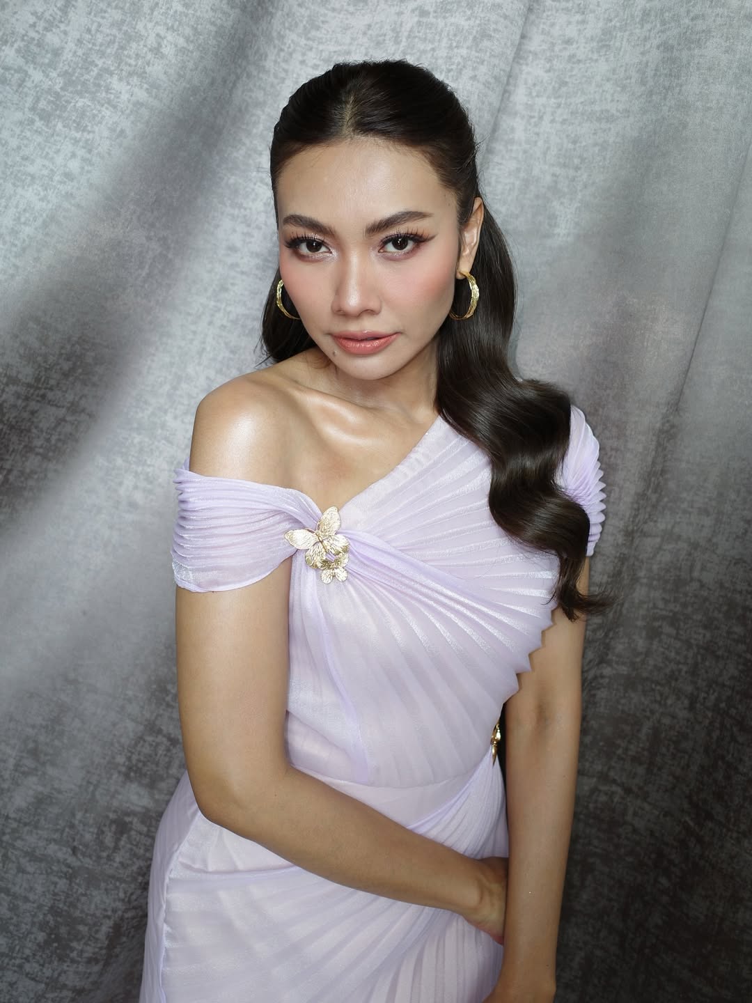 แก้ม - วิชญาณี เปียกลิ่น