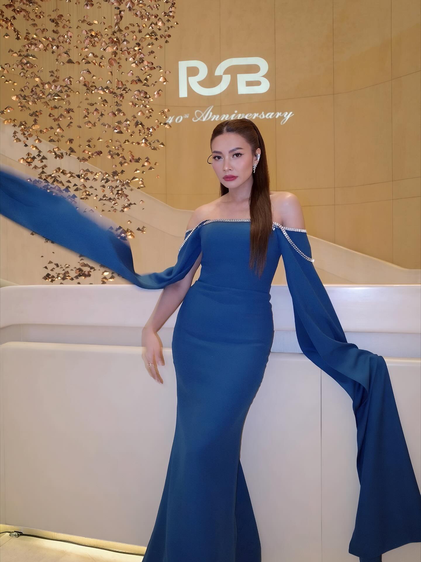 แก้ม - วิชญาณี เปียกลิ่น