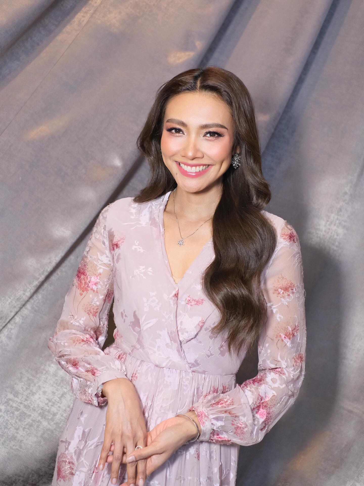 แก้ม - วิชญาณี เปียกลิ่น