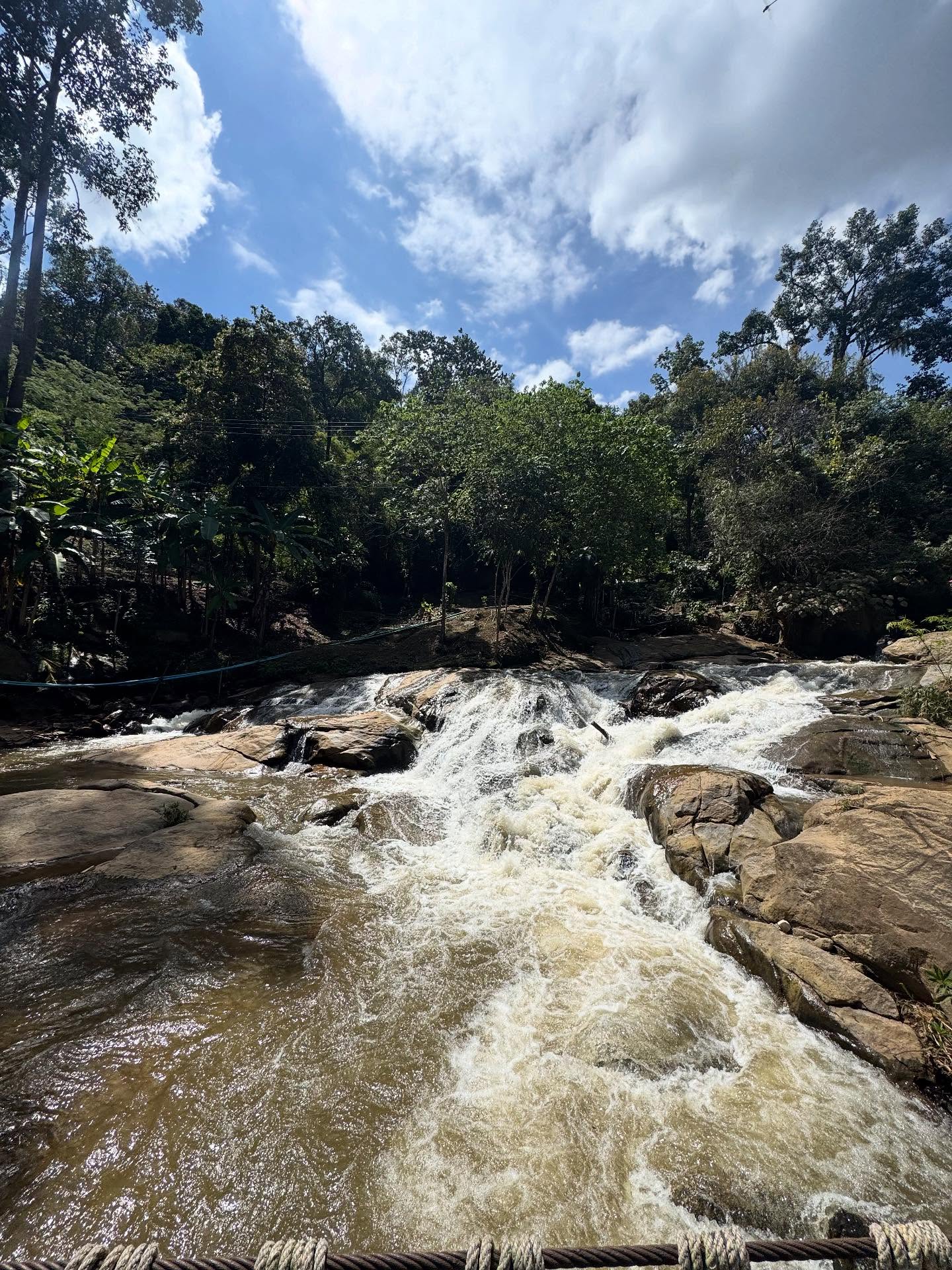 แก้ม - วิชญาณี เปียกลิ่น