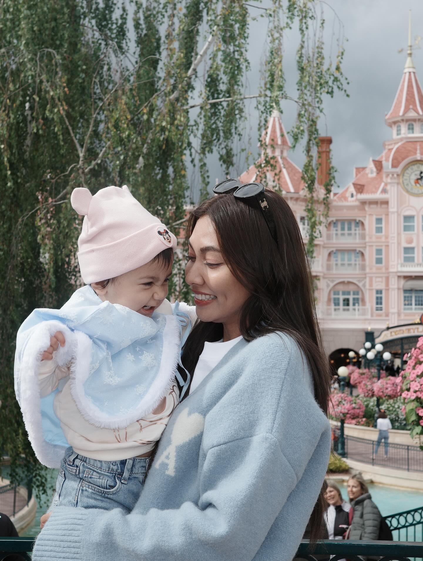 แก้ม - วิชญาณี เปียกลิ่น