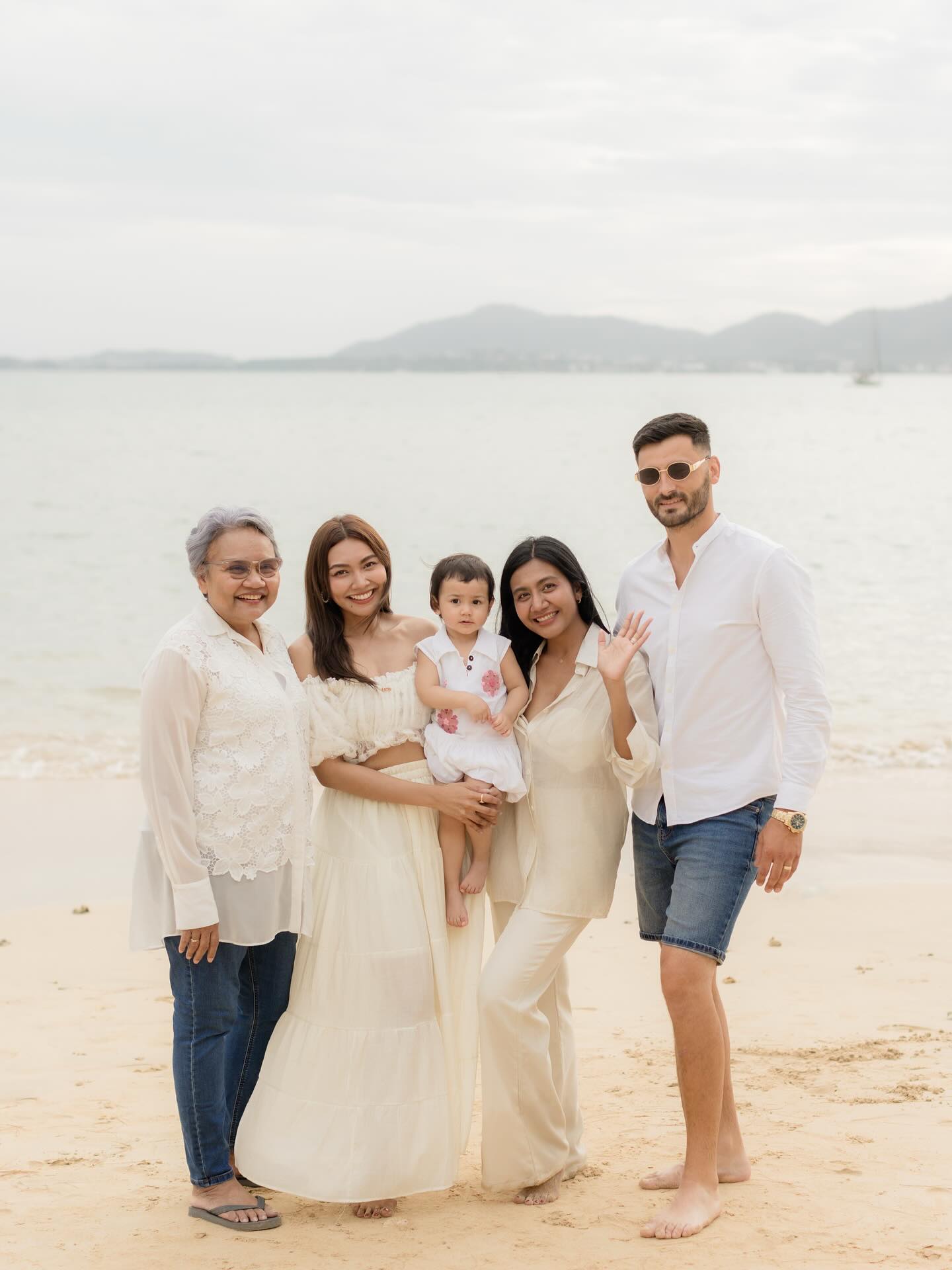 แก้ม - วิชญาณี เปียกลิ่น