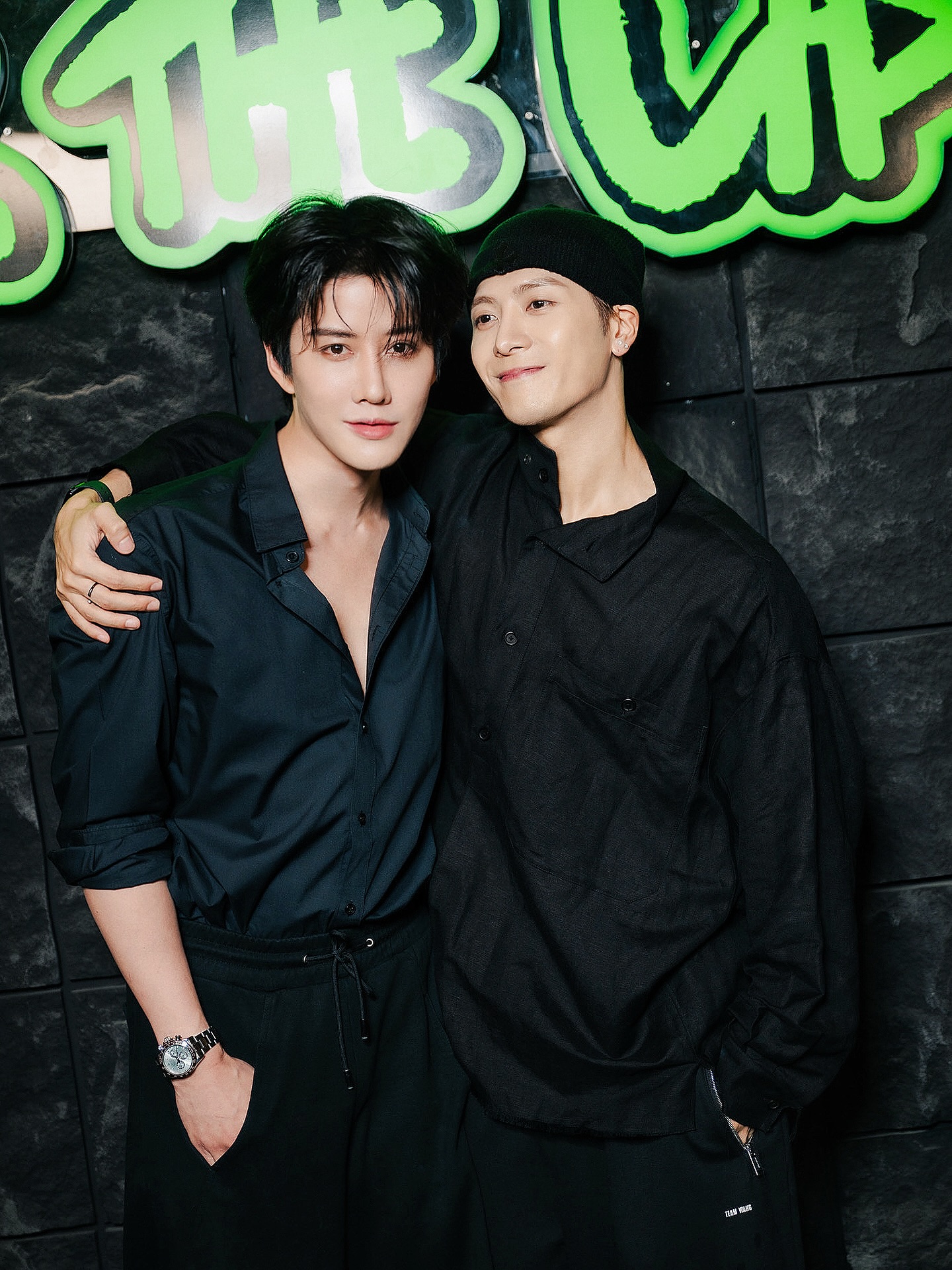 ไมค์ - พิรัชต์ นิธิไพศาลกุล