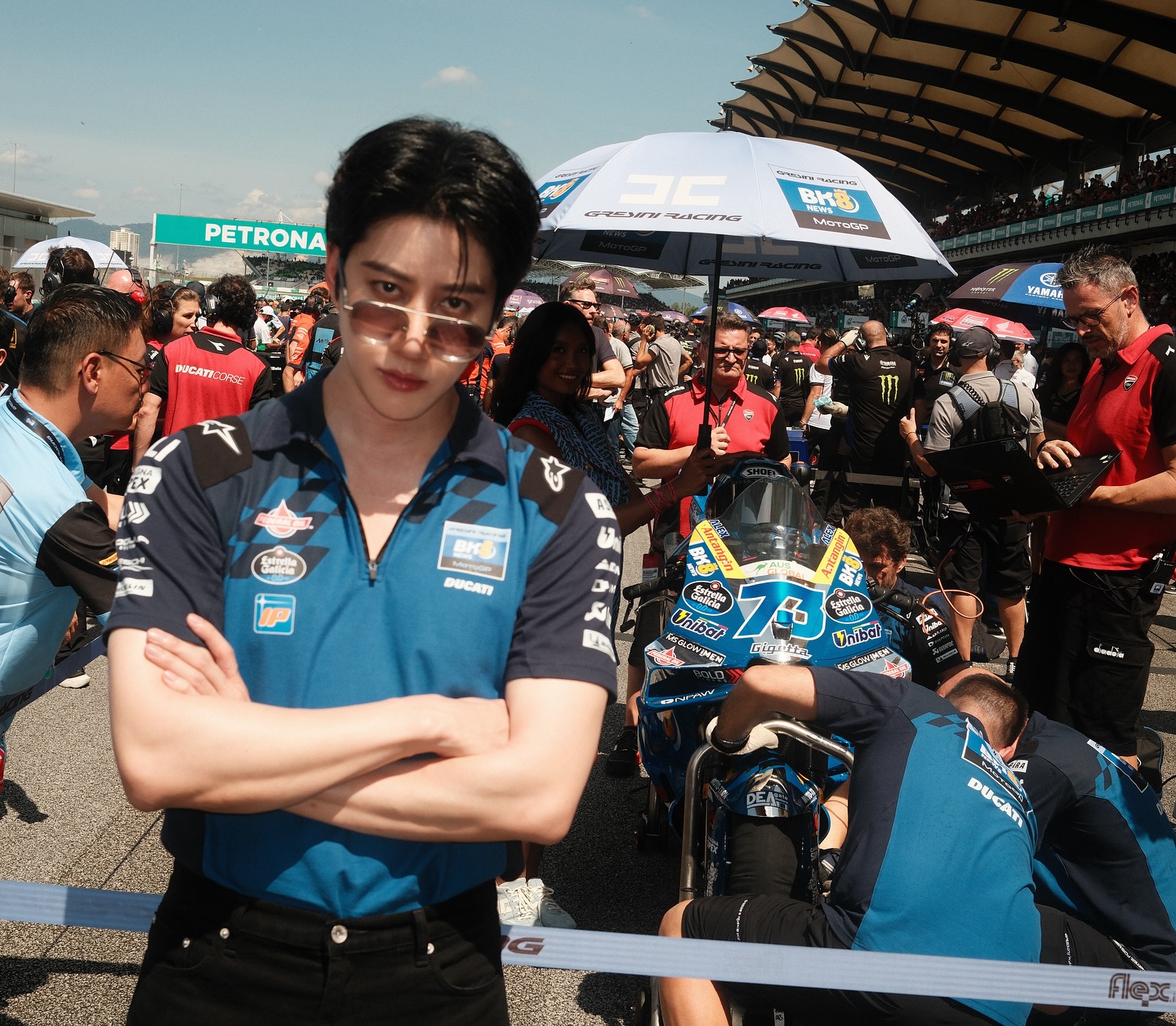 ไมค์ - พิรัชต์ นิธิไพศาลกุล