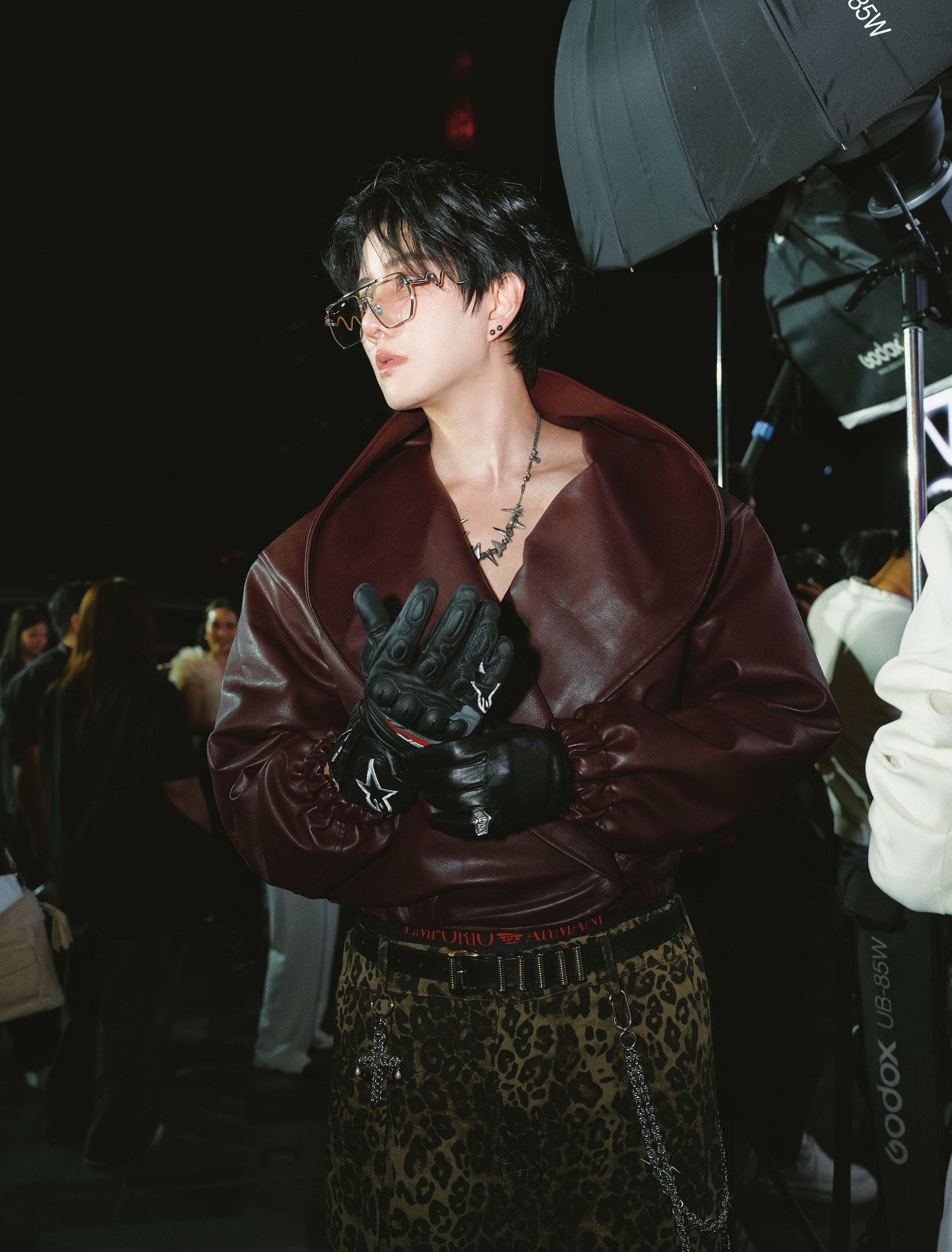 ไมค์ - พิรัชต์ นิธิไพศาลกุล