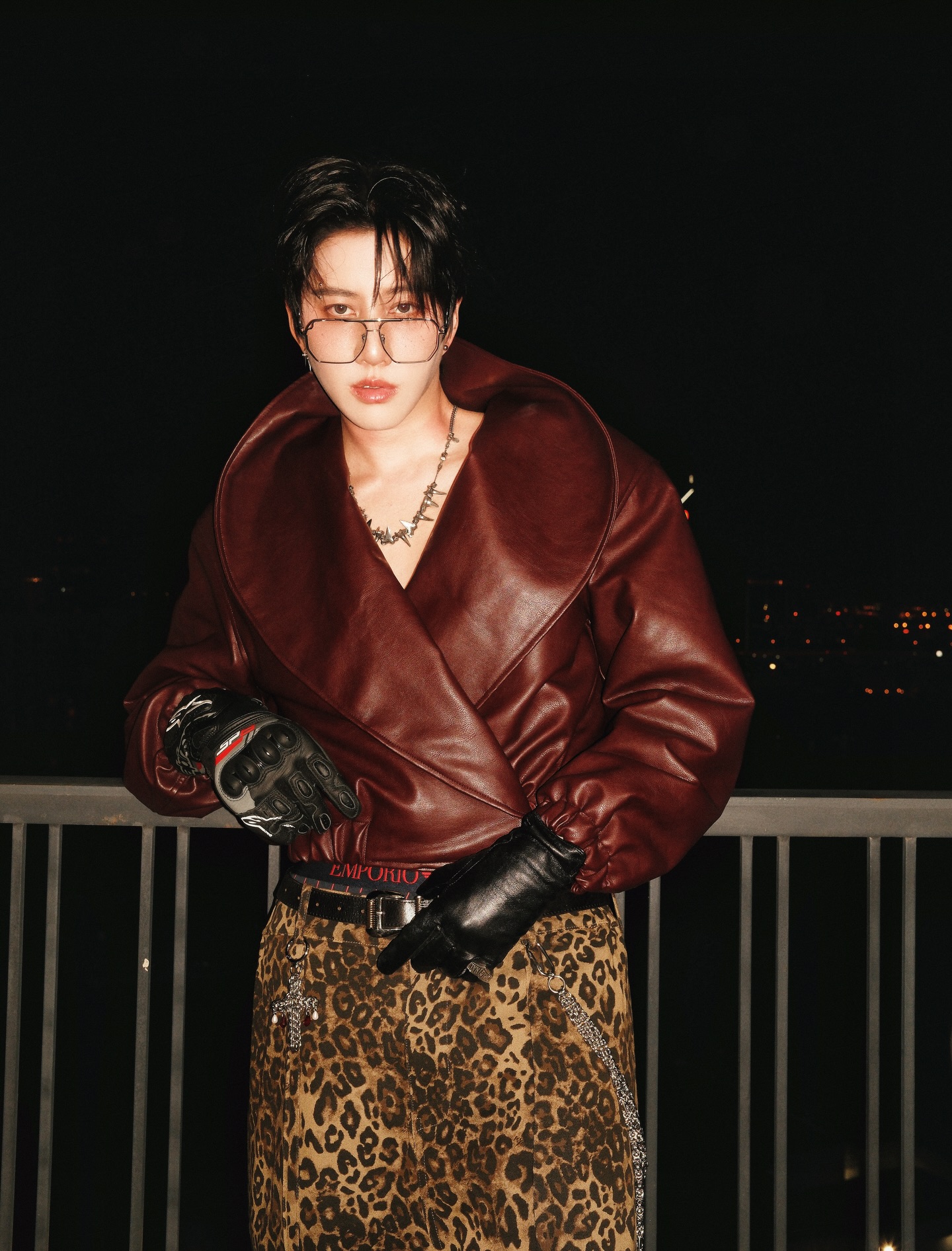 ไมค์ - พิรัชต์ นิธิไพศาลกุล