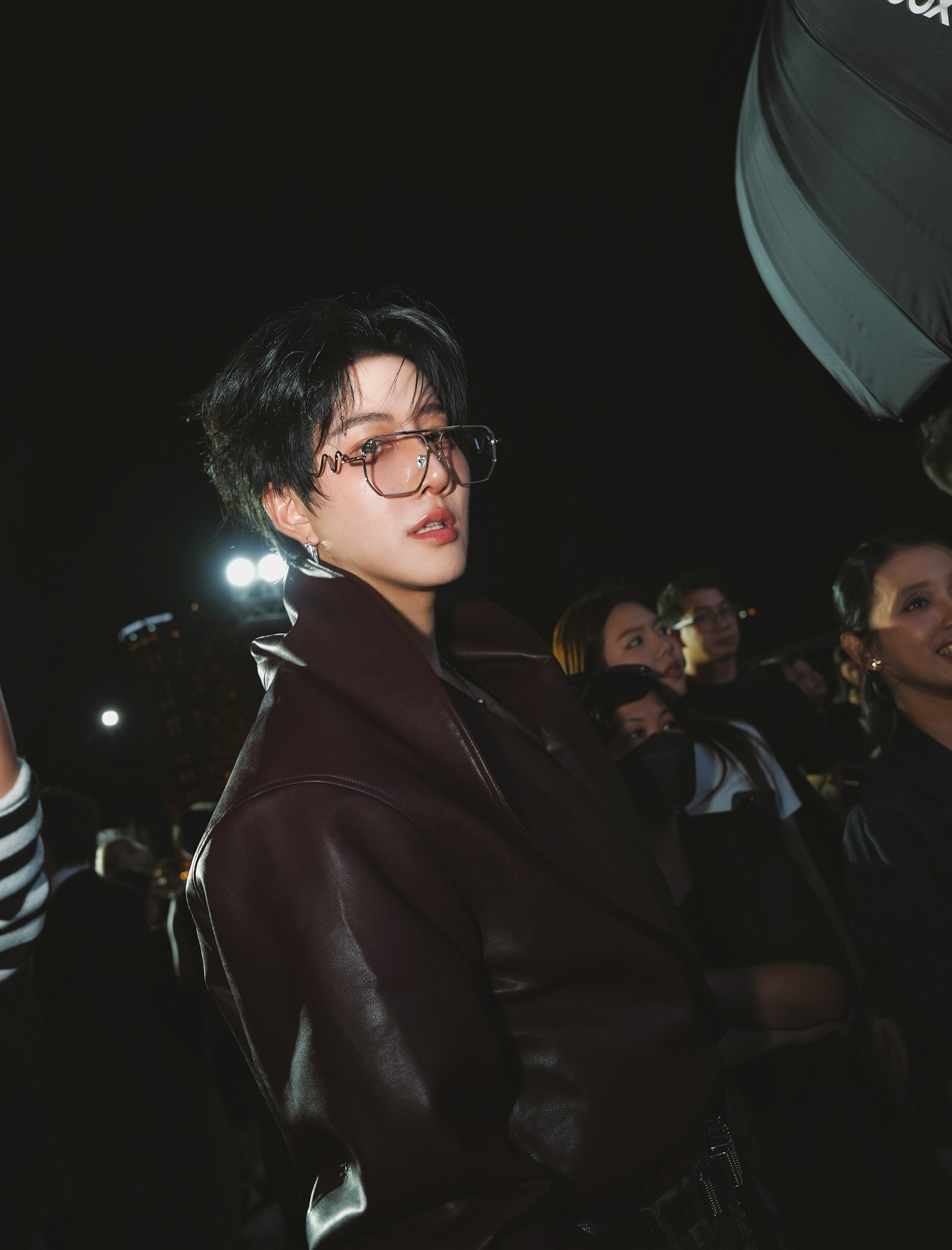 ไมค์ - พิรัชต์ นิธิไพศาลกุล