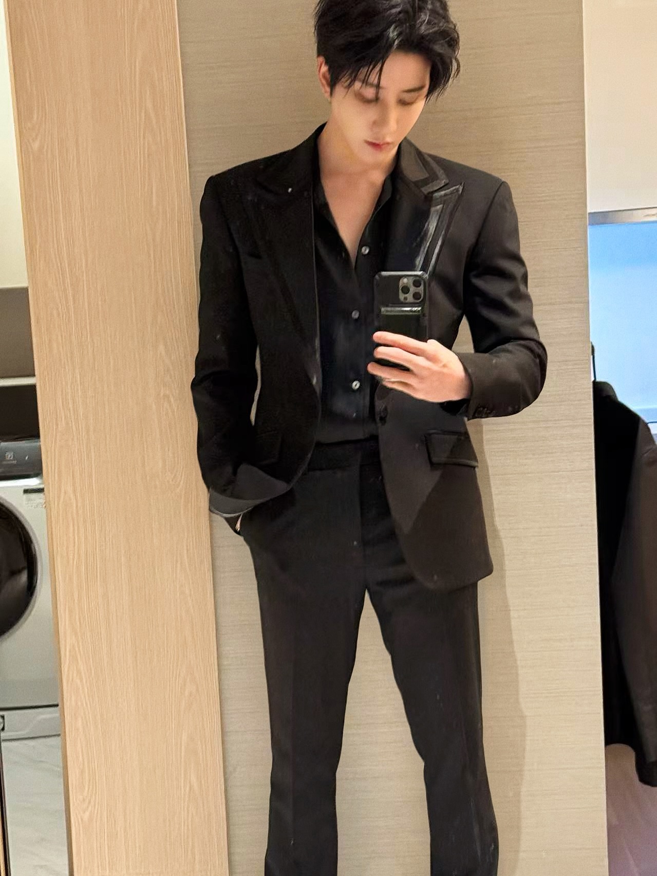 ไมค์ - พิรัชต์ นิธิไพศาลกุล