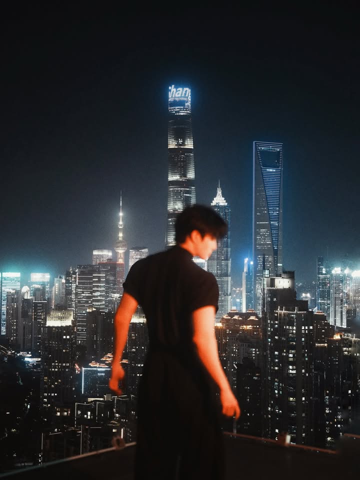 ไมค์ - พิรัชต์ นิธิไพศาลกุล