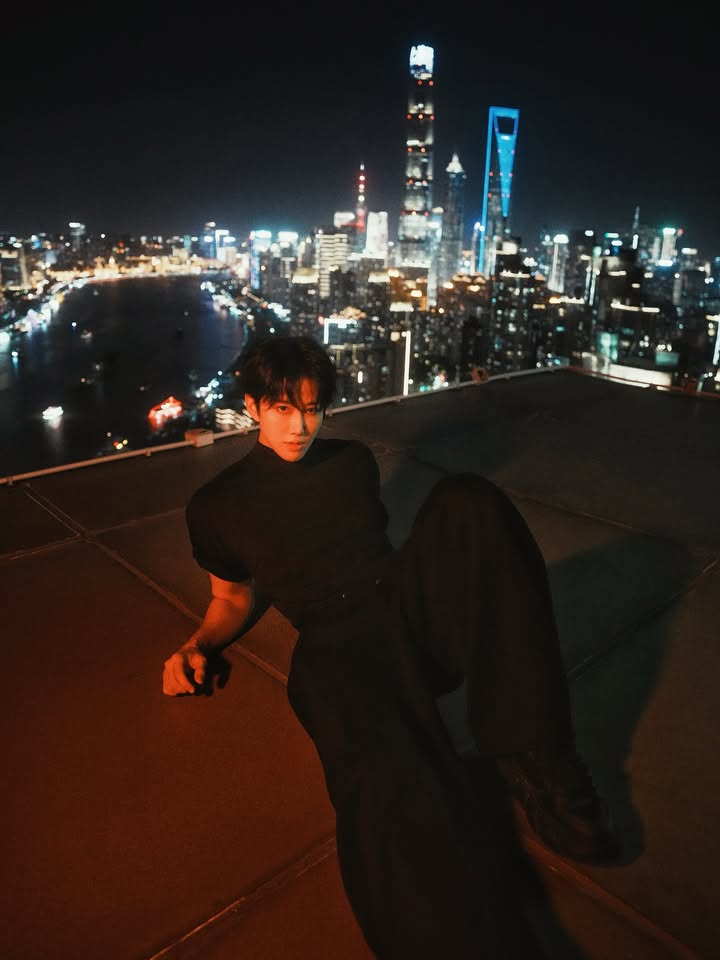 ไมค์ - พิรัชต์ นิธิไพศาลกุล