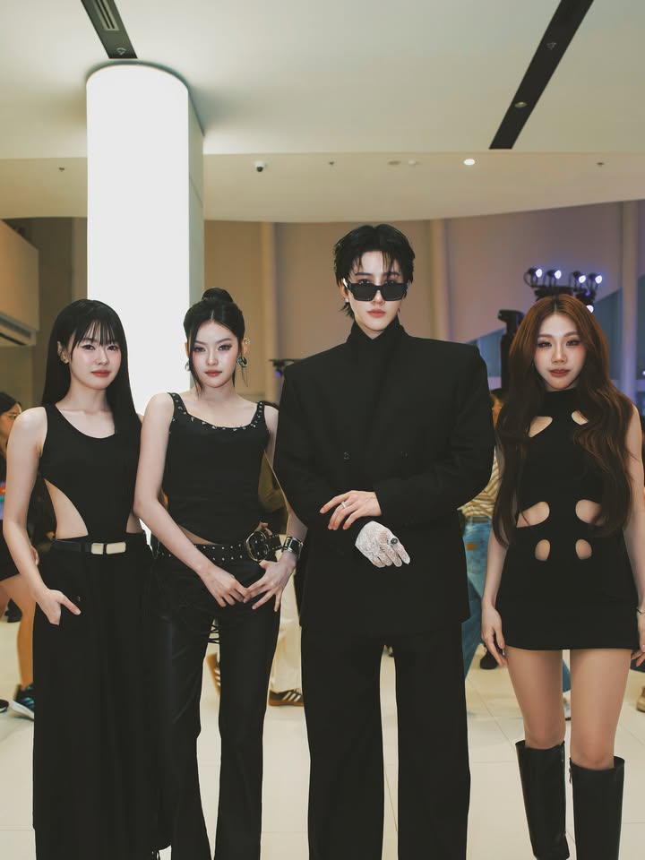 ไมค์ - พิรัชต์ นิธิไพศาลกุล