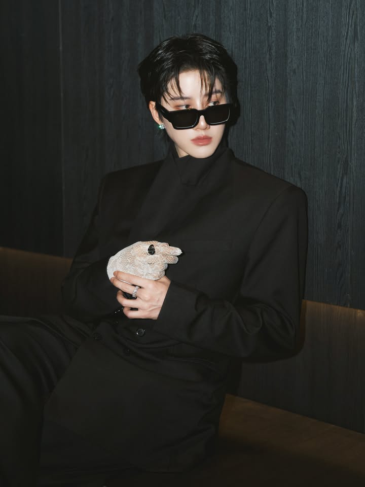 ไมค์ - พิรัชต์ นิธิไพศาลกุล