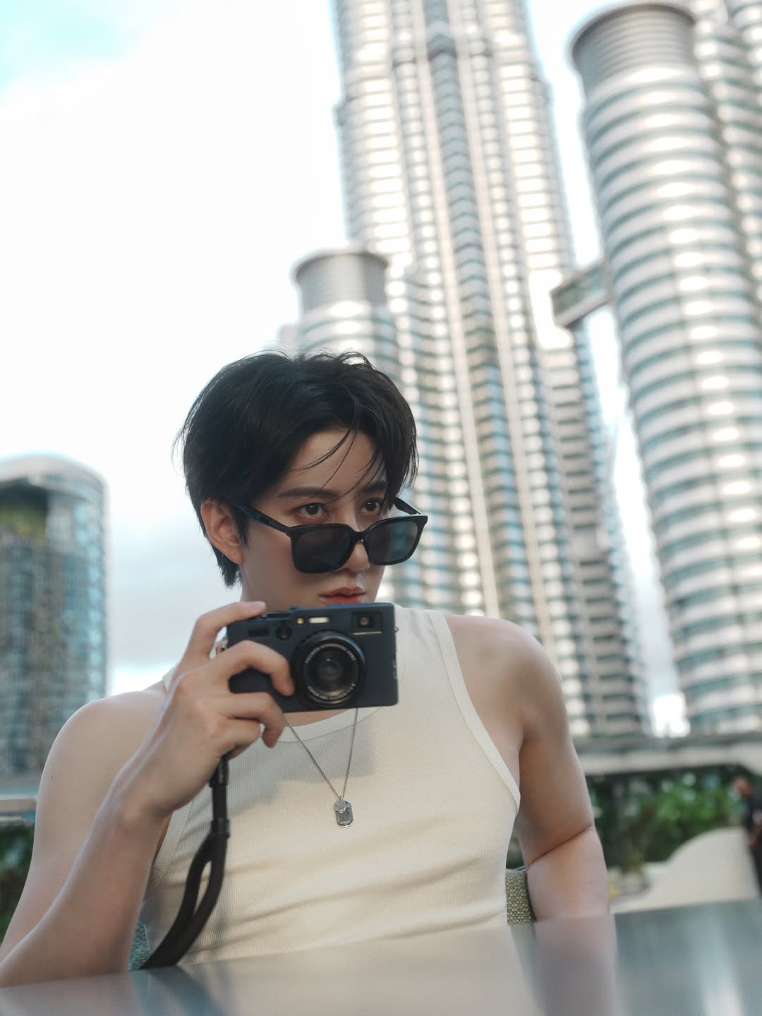 ไมค์ - พิรัชต์ นิธิไพศาลกุล