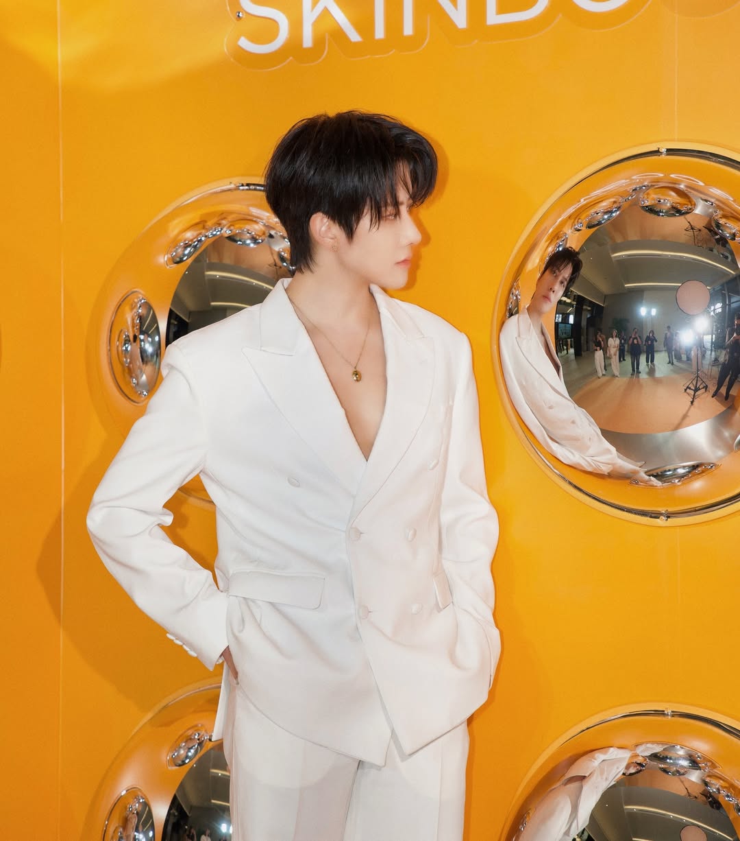 ไมค์ - พิรัชต์ นิธิไพศาลกุล