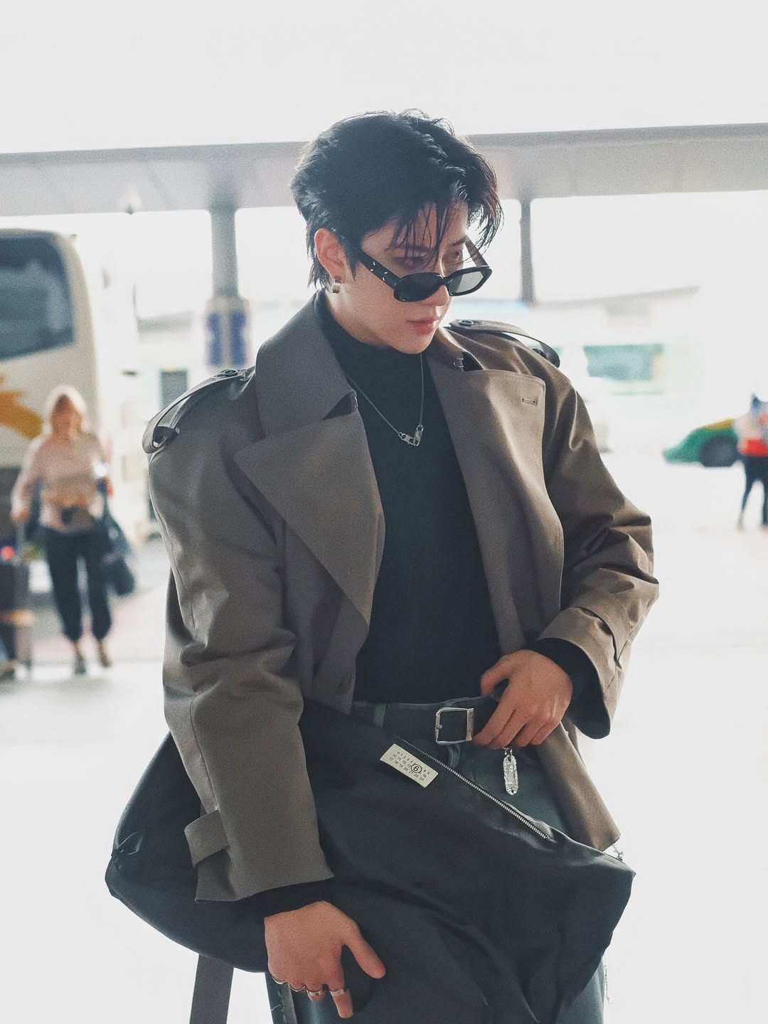 ไมค์ - พิรัชต์ นิธิไพศาลกุล