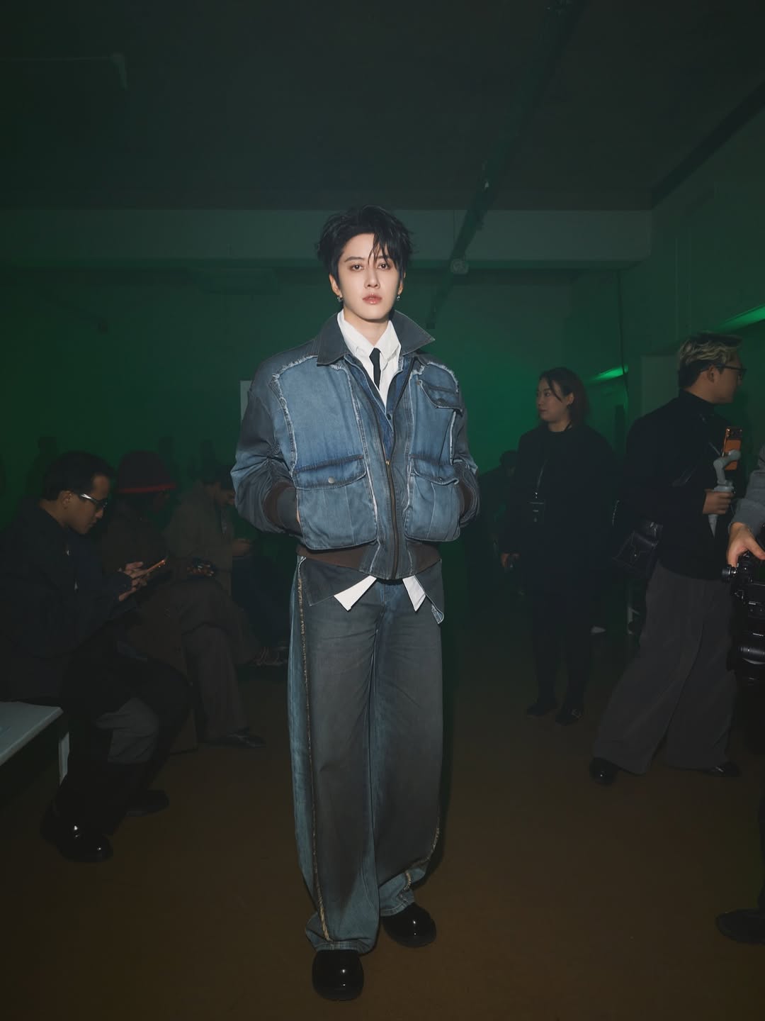 ไมค์ - พิรัชต์ นิธิไพศาลกุล