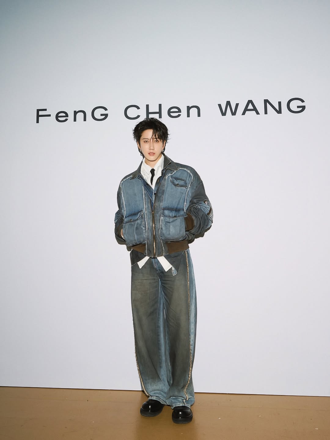 ไมค์ - พิรัชต์ นิธิไพศาลกุล