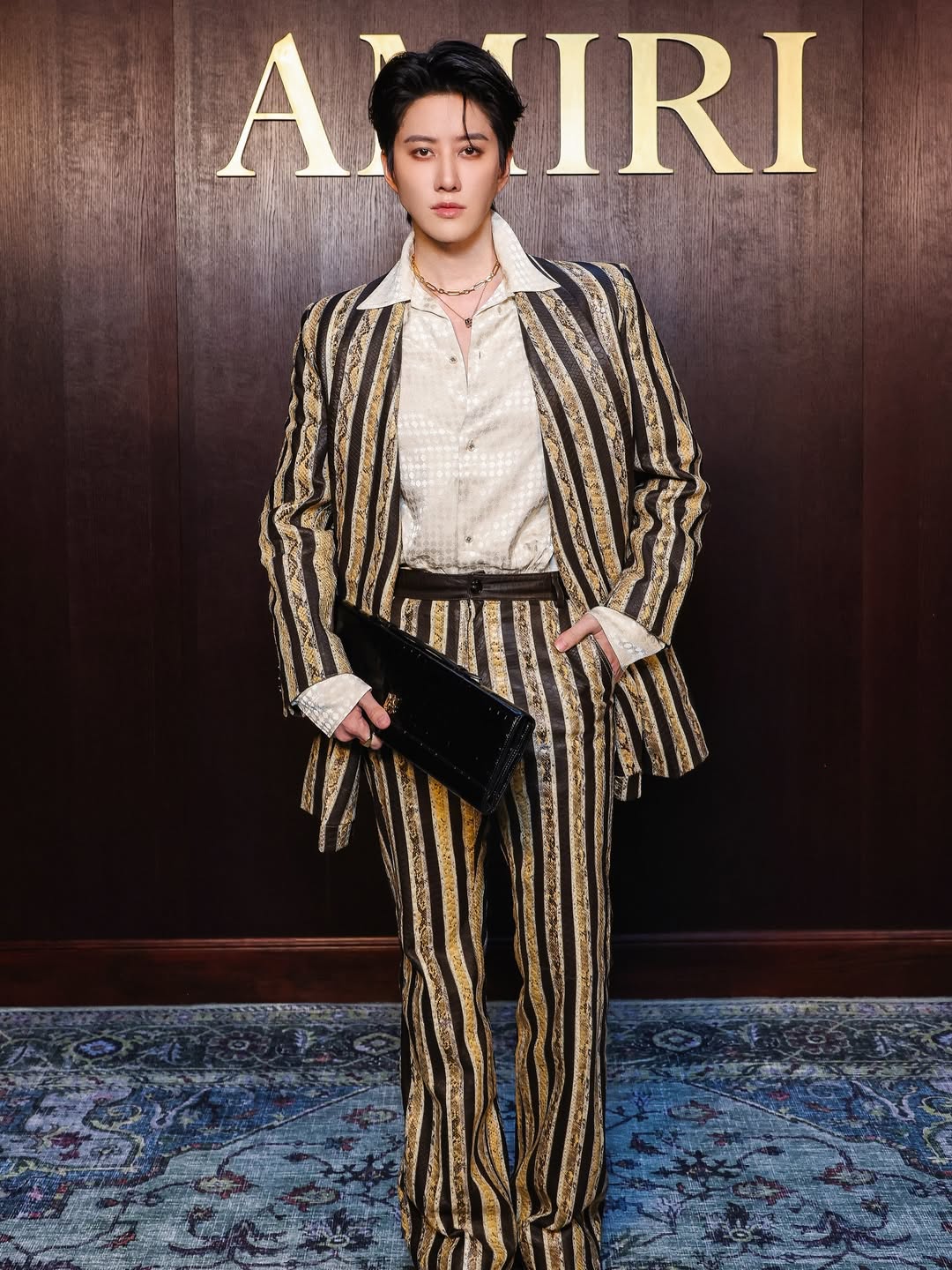 ไมค์ - พิรัชต์ นิธิไพศาลกุล