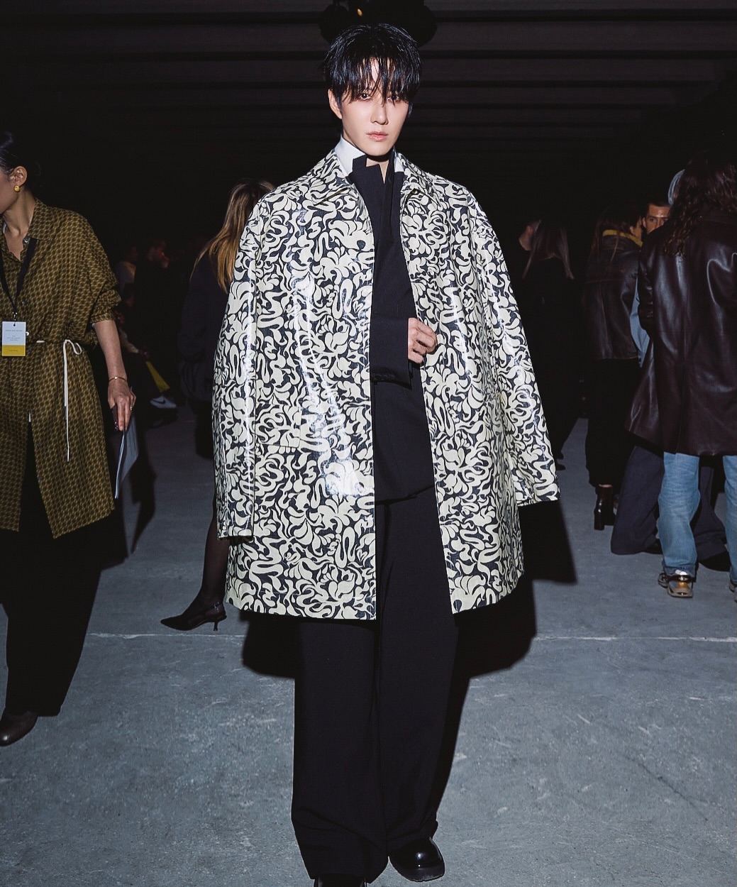 ไมค์ - พิรัชต์ นิธิไพศาลกุล