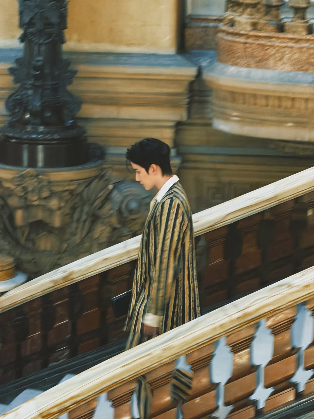 ไมค์ - พิรัชต์ นิธิไพศาลกุล