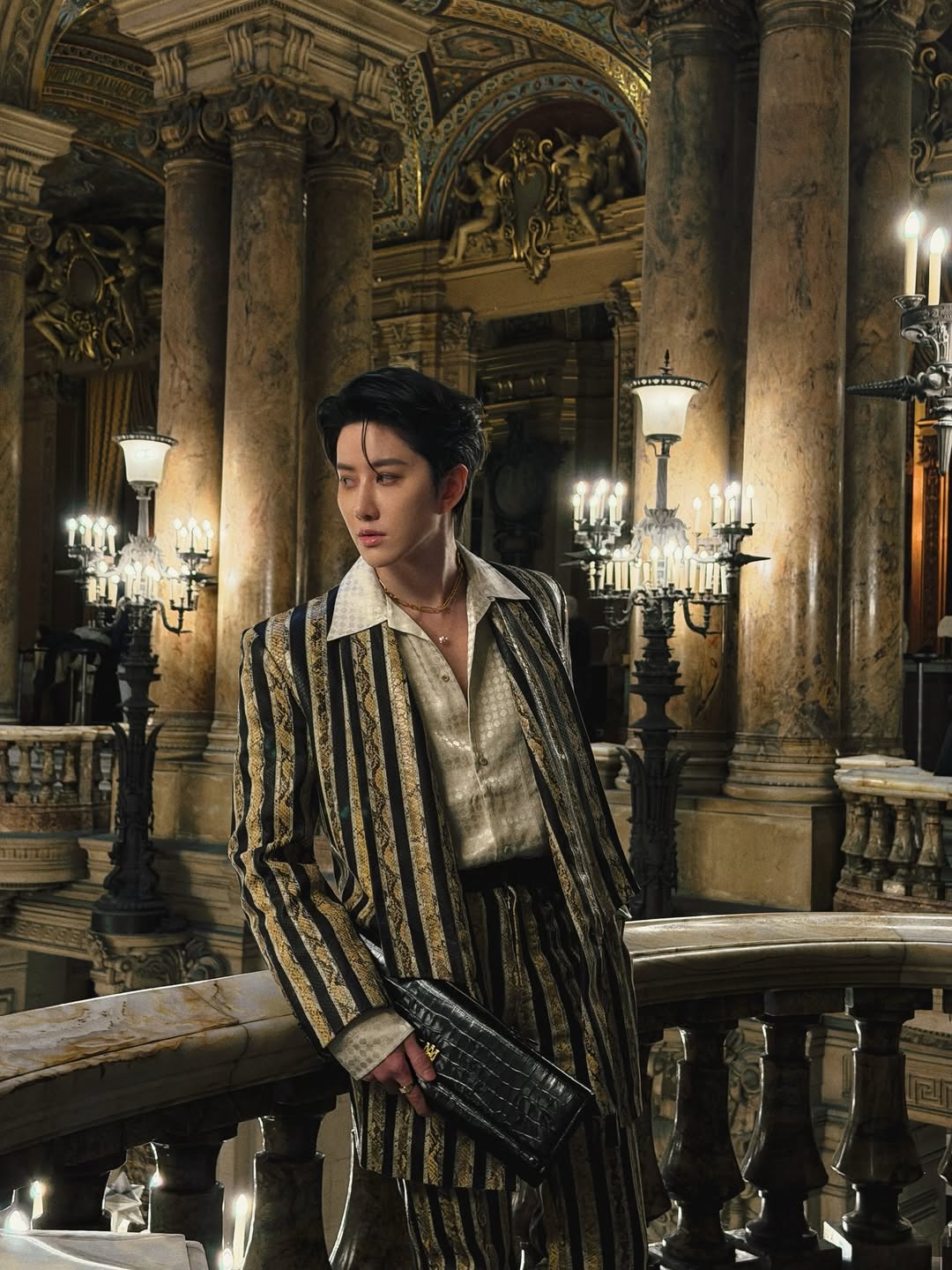 ไมค์ - พิรัชต์ นิธิไพศาลกุล